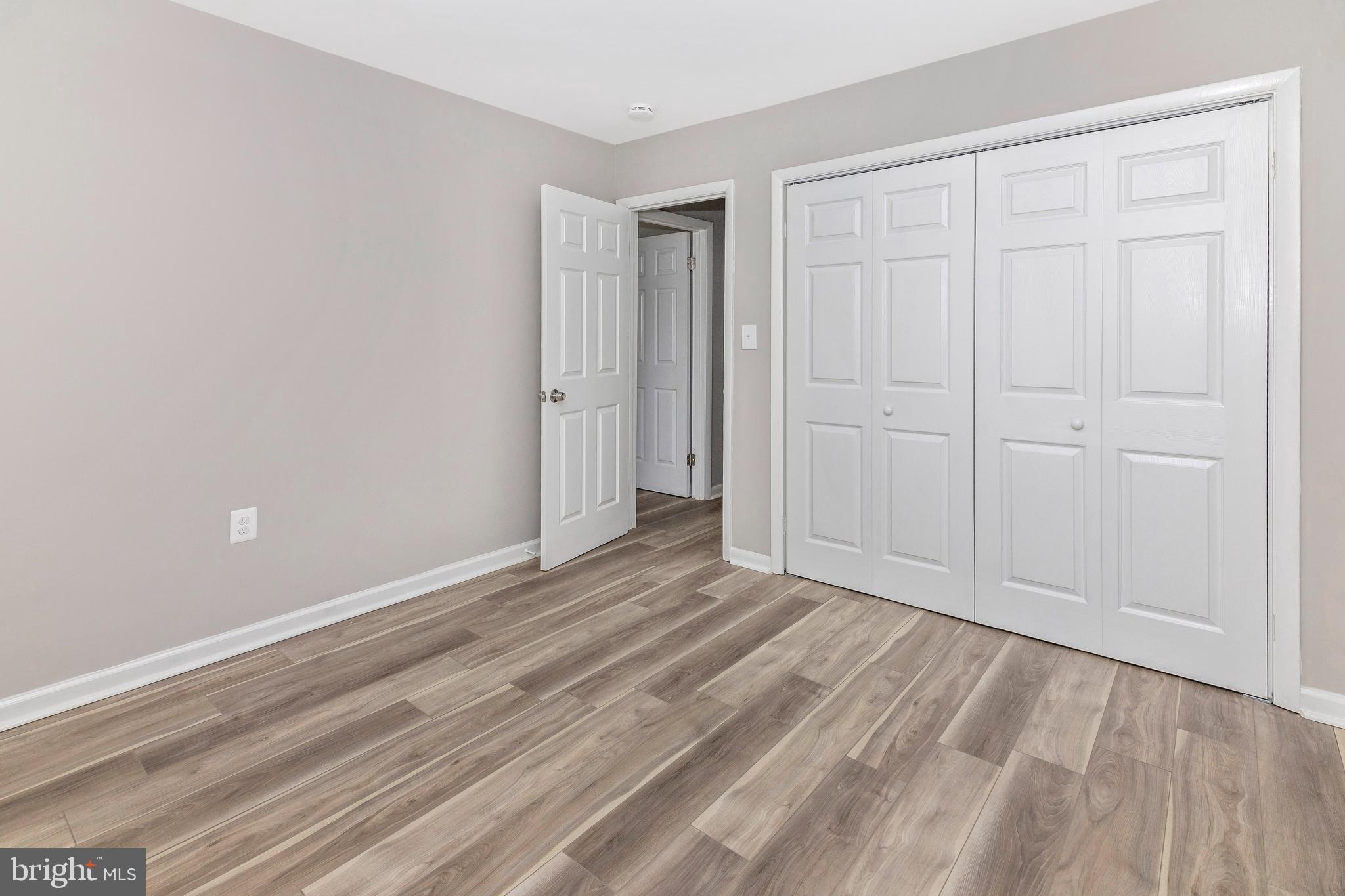 VILLAGE OF WILDE LAKE - Residential