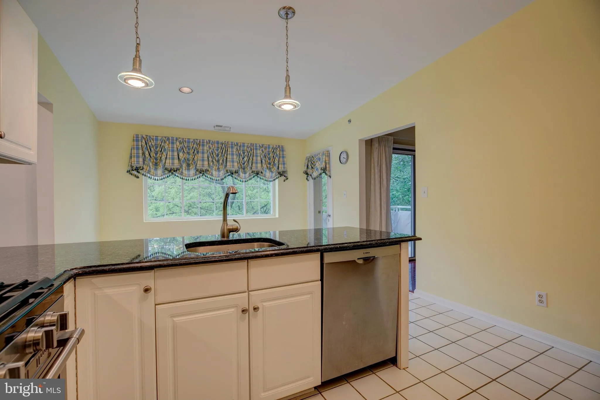 Lutherville Timonium, Maryland 21093, United States, 2 Bedrooms Bedrooms, ,2 BathroomsBathrooms,Residential,Active,129550
