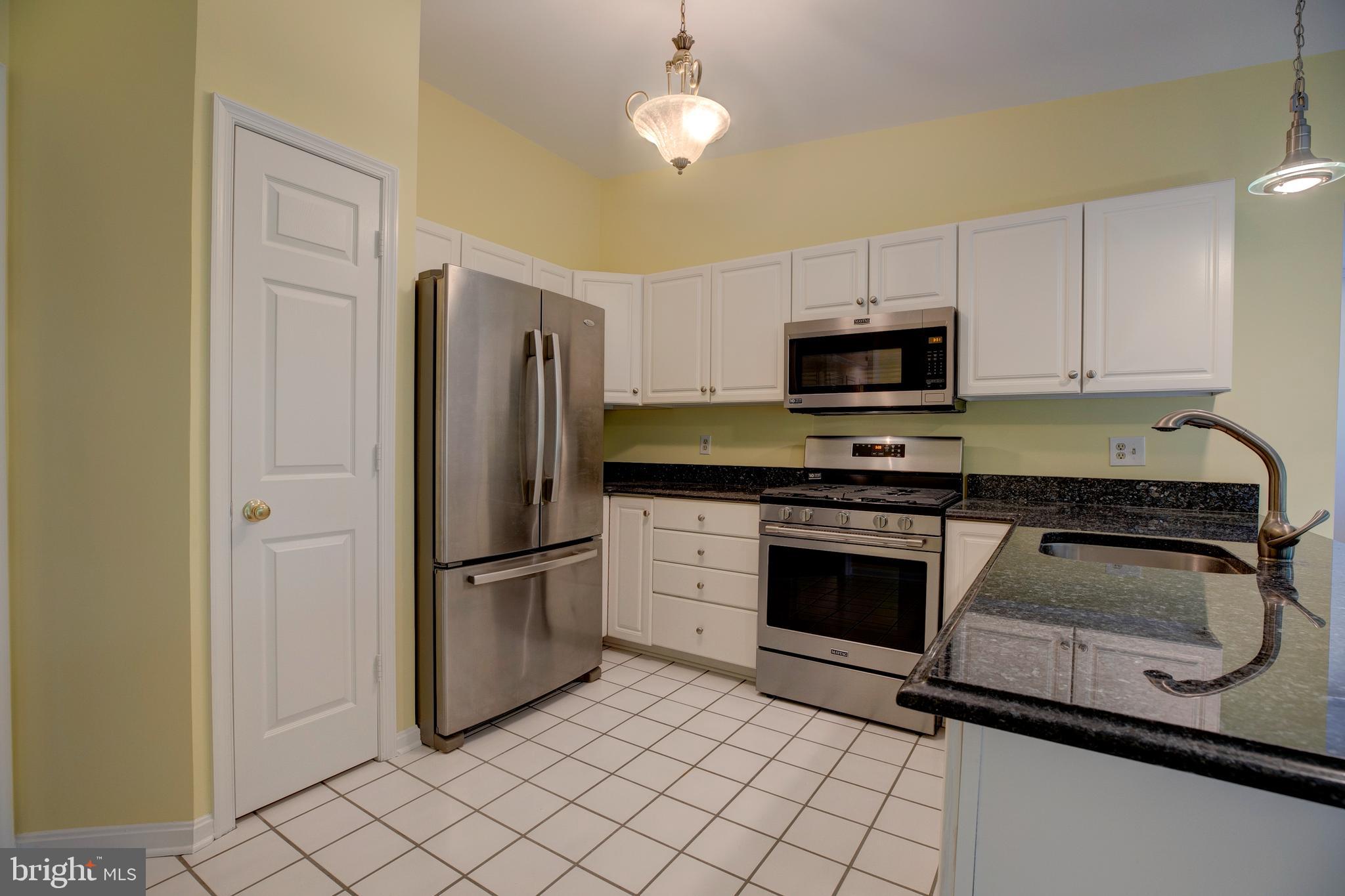 ROCKFLEET GARDEN - Residential Lease