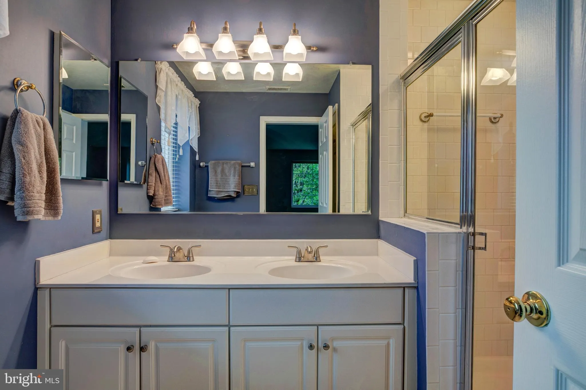 Lutherville Timonium, Maryland 21093, United States, 2 Bedrooms Bedrooms, ,2 BathroomsBathrooms,Residential,Active,129550