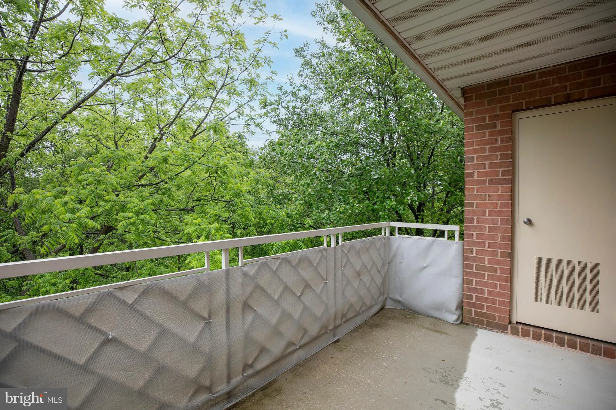 Lutherville Timonium, Maryland 21093, United States, 2 Bedrooms Bedrooms, ,2 BathroomsBathrooms,Residential,Active,129550