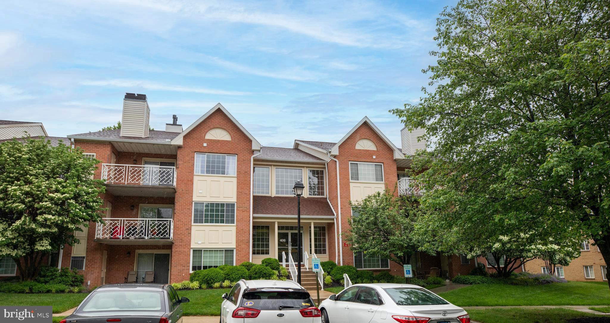 ROCKFLEET GARDEN - Residential Lease
