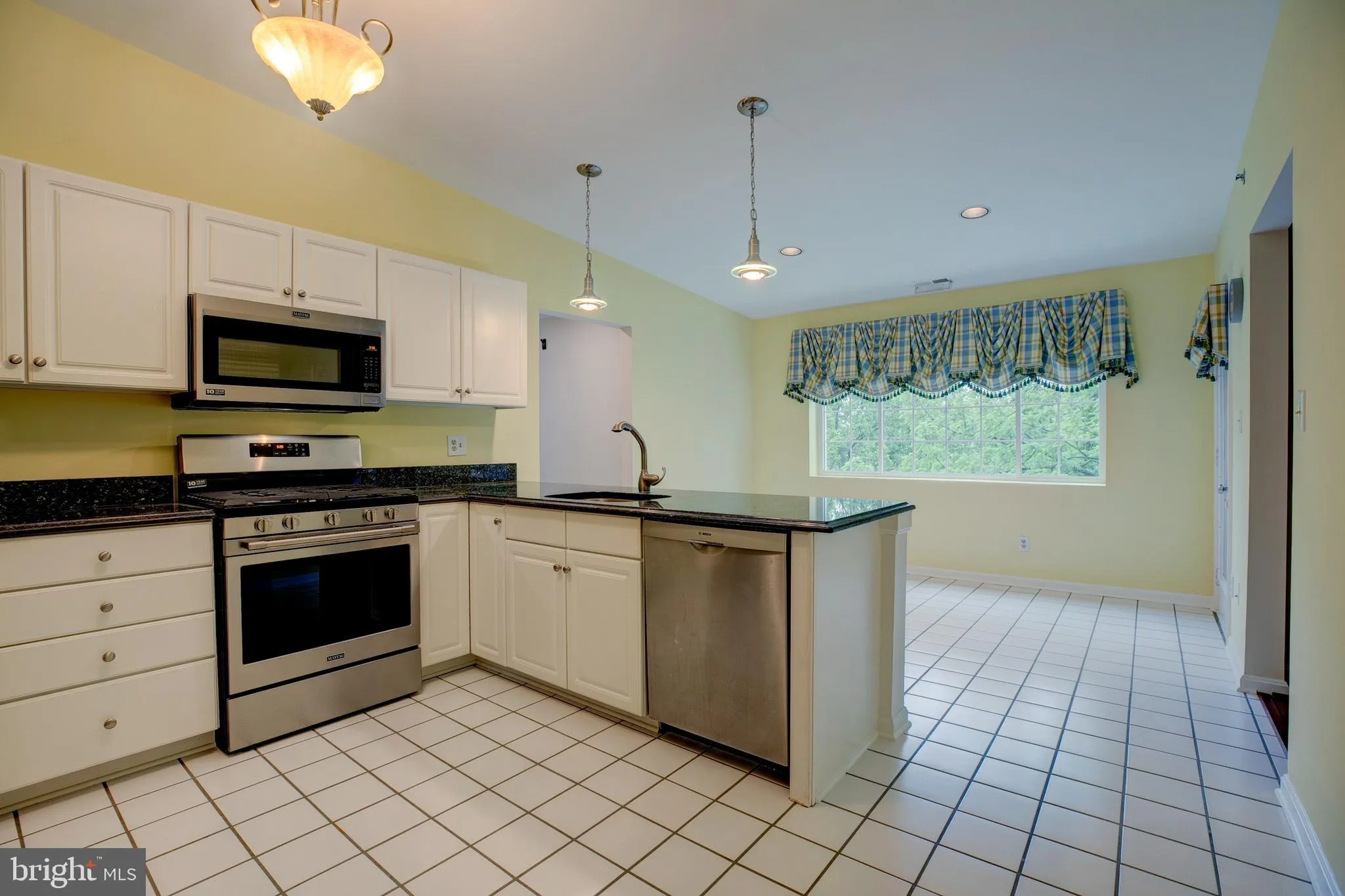 Lutherville Timonium, Maryland 21093, United States, 2 Bedrooms Bedrooms, ,2 BathroomsBathrooms,Residential,Active,129550