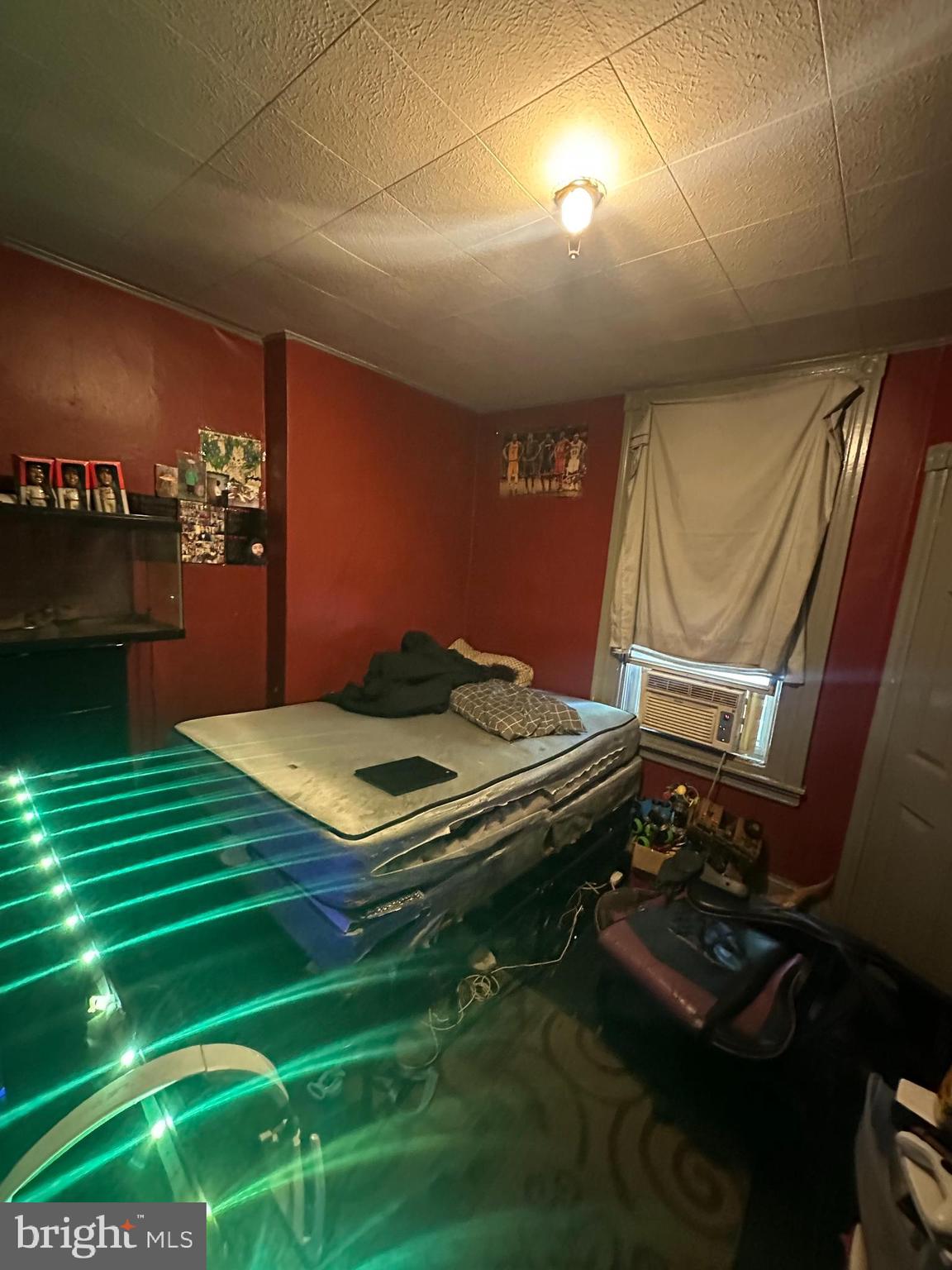 KENSINGTON - Residential