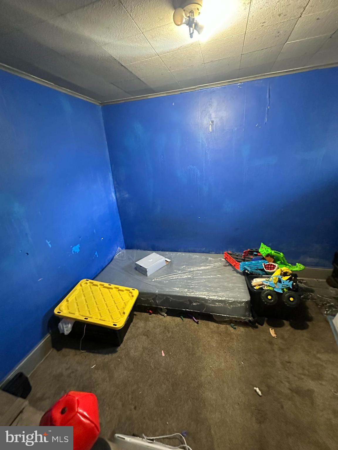 KENSINGTON - Residential