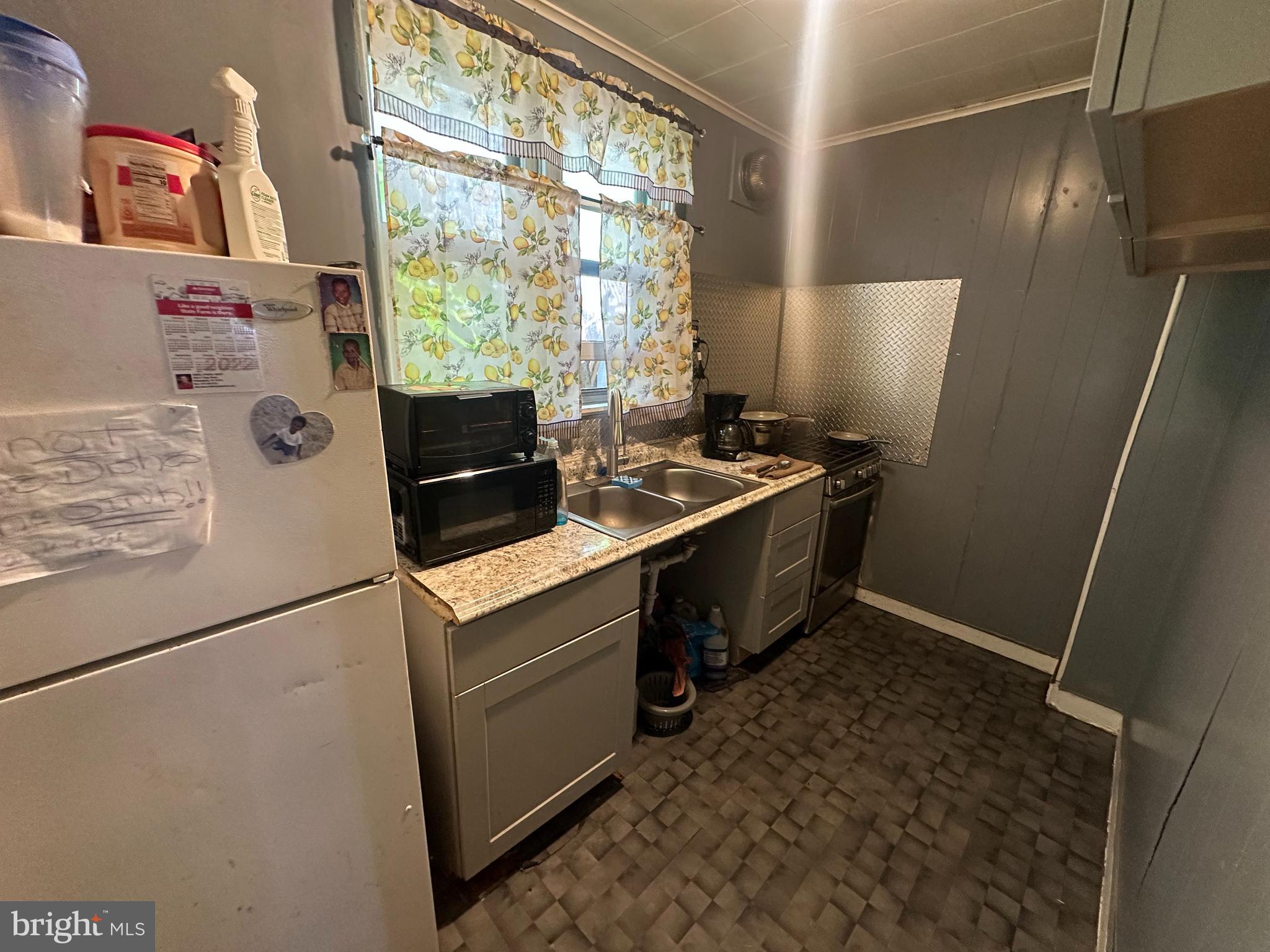 KENSINGTON - Residential