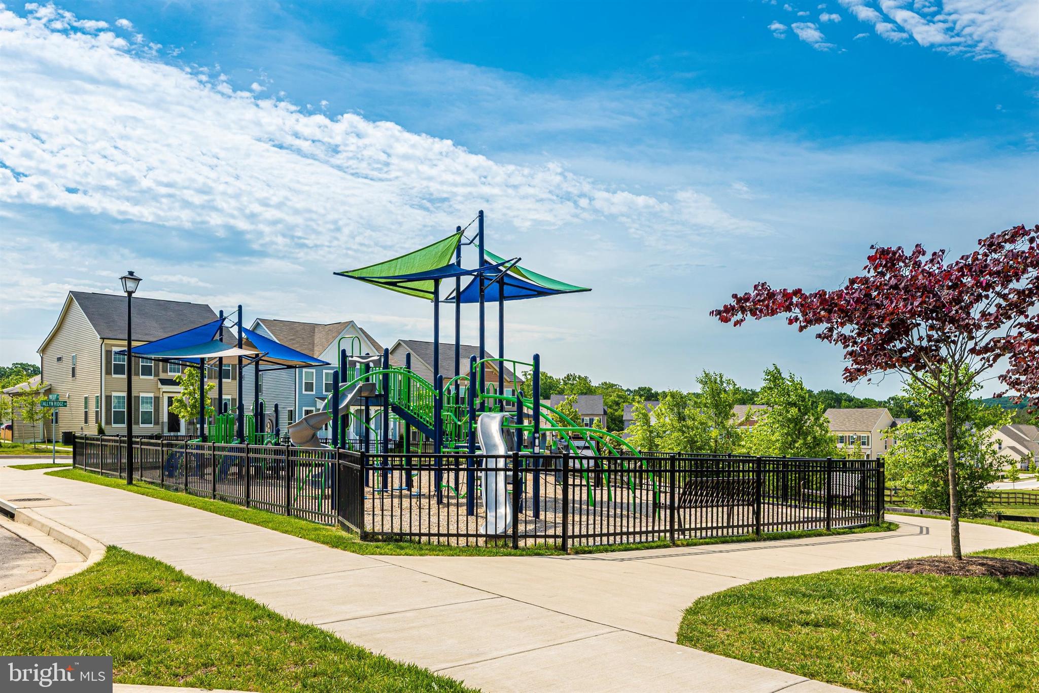 TALLYN RIDGE - Residential