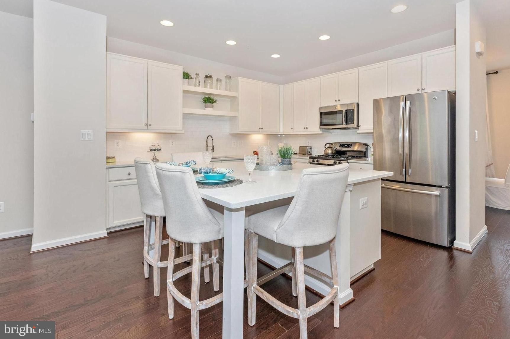 TALLYN RIDGE - Residential