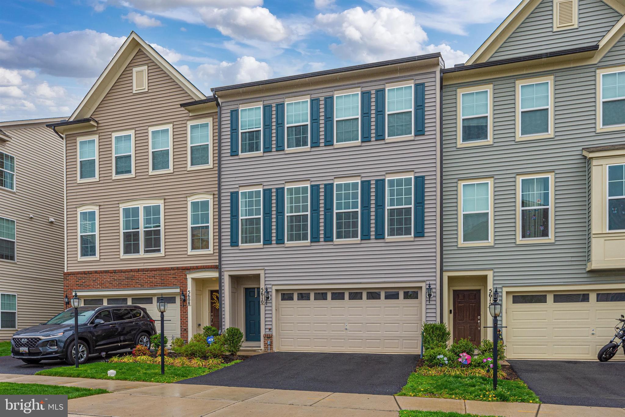 TALLYN RIDGE - Residential