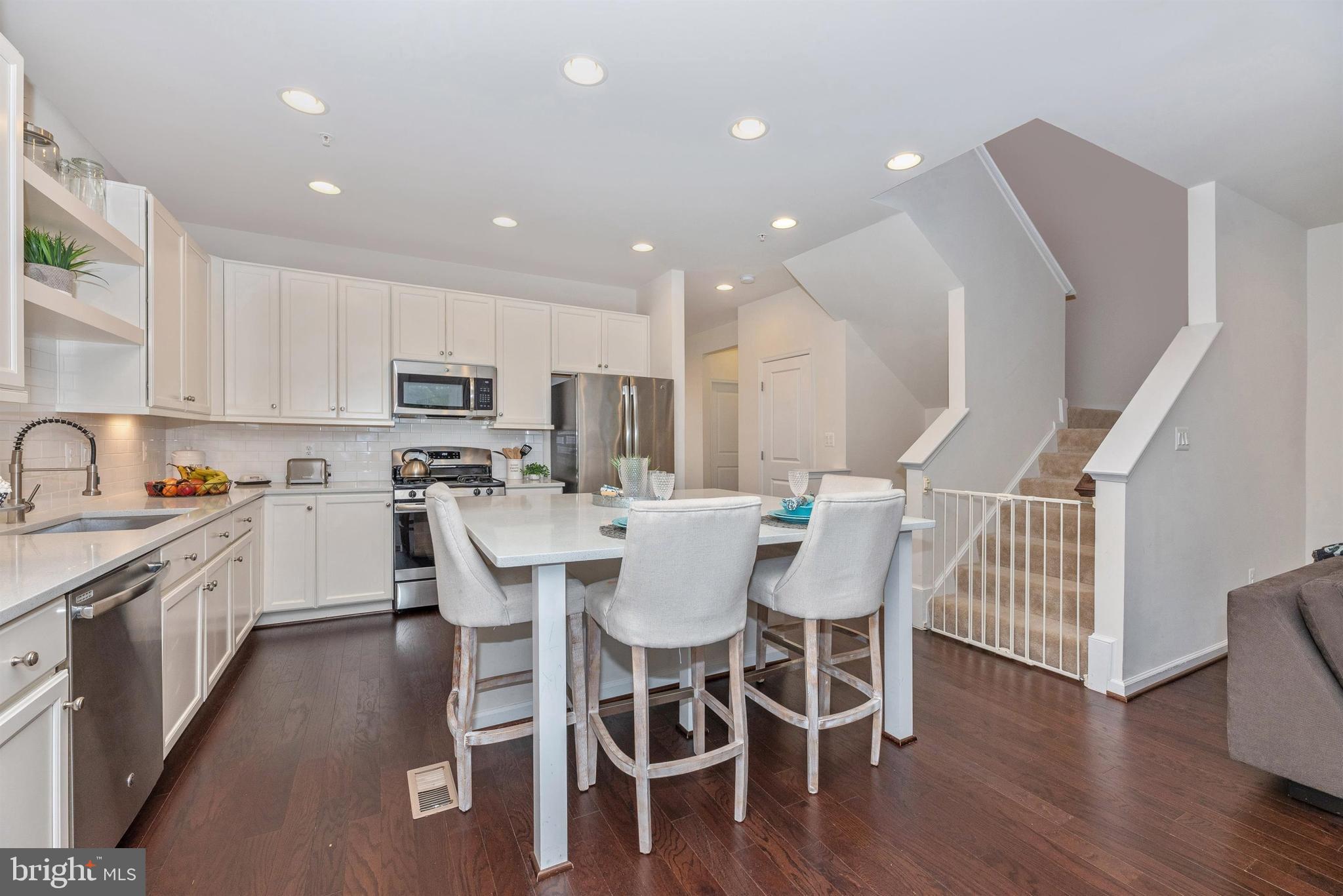 TALLYN RIDGE - Residential