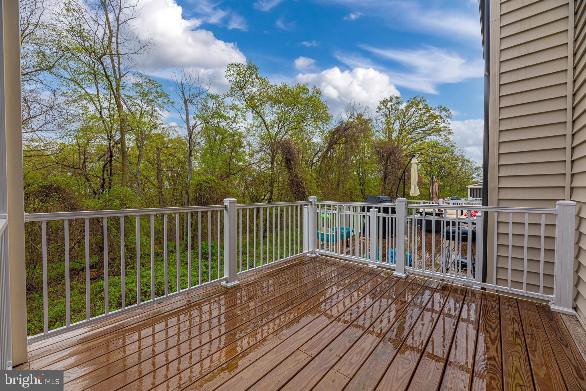 TALLYN RIDGE - Residential