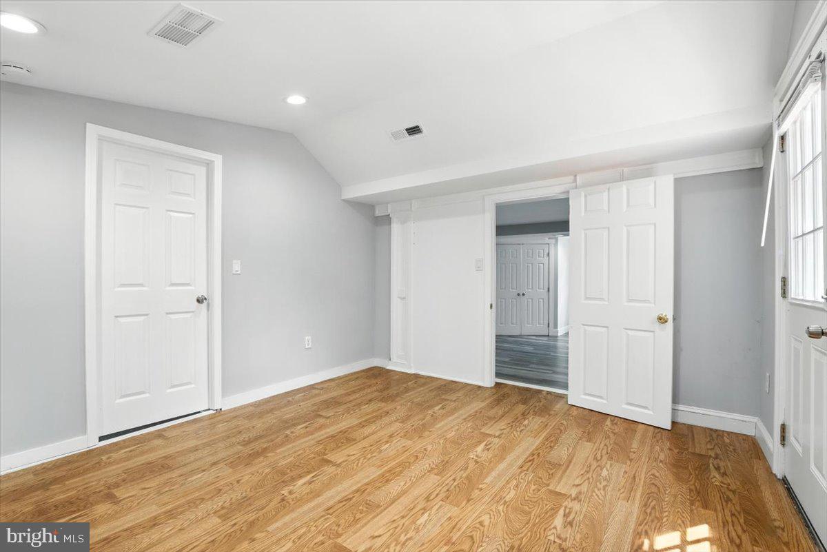 DALE CITY - Residential Lease