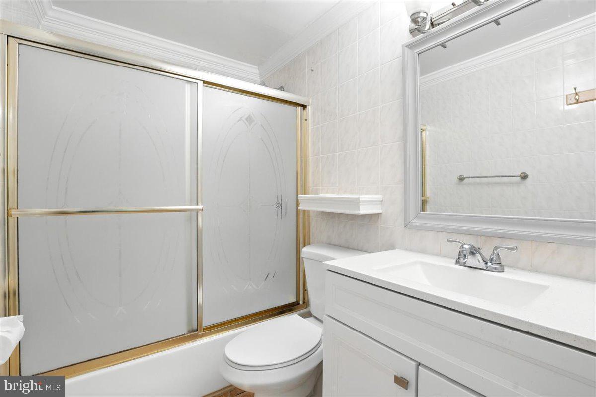 DALE CITY - Residential Lease