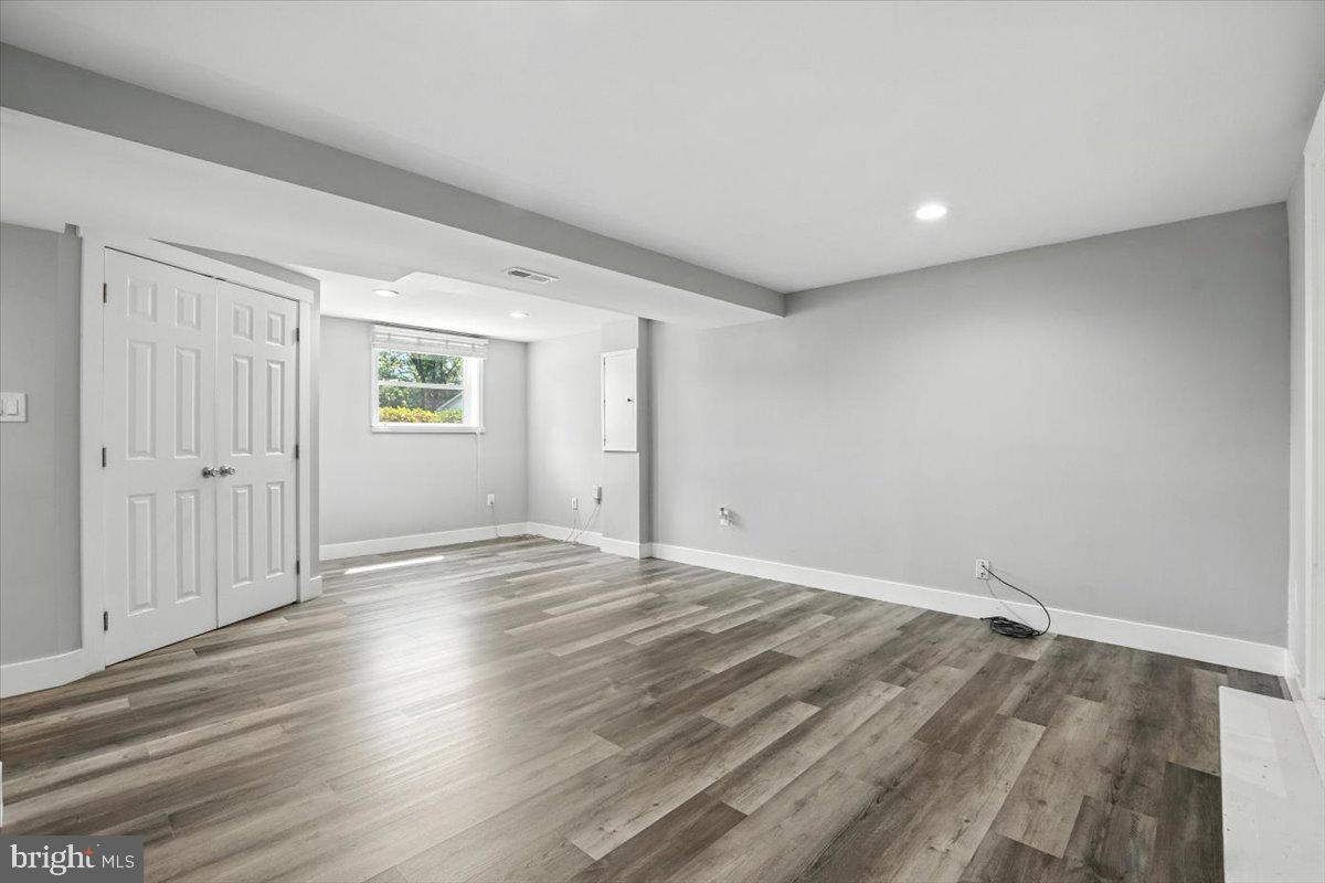 DALE CITY - Residential Lease