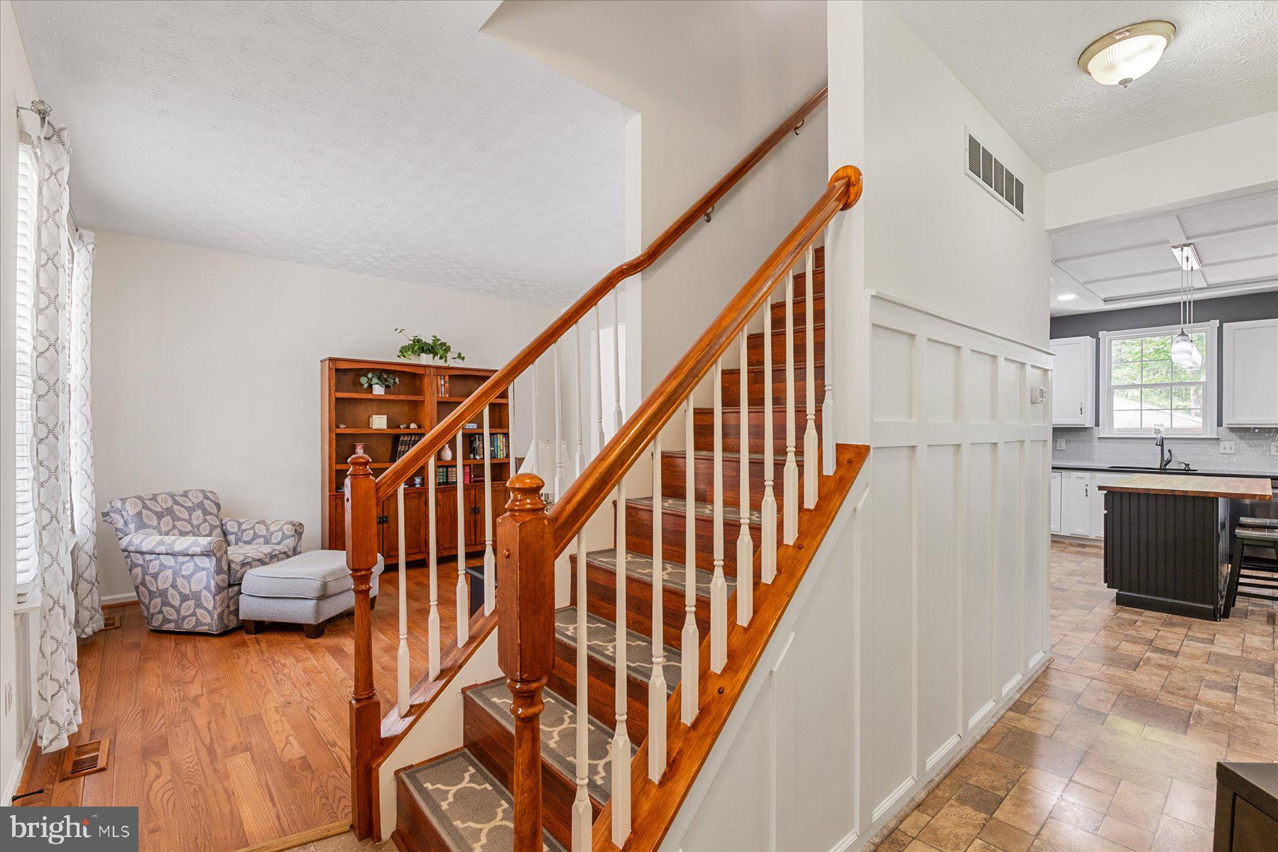 TIMBER LANE THE WOODS - Residential