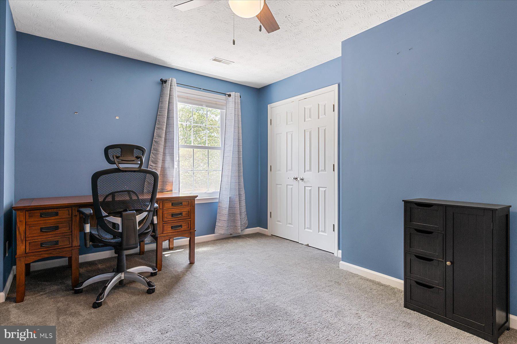 TIMBER LANE THE WOODS - Residential