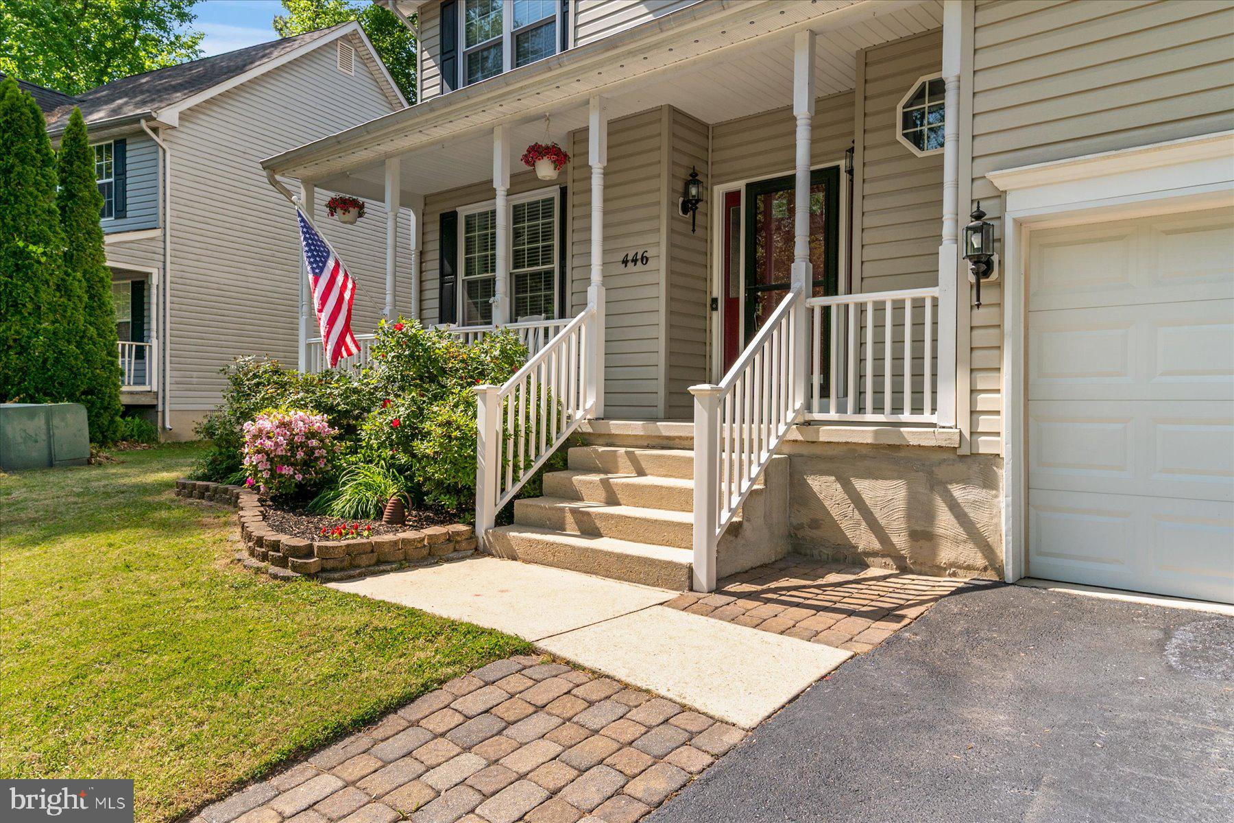 446 TIMBER LANE