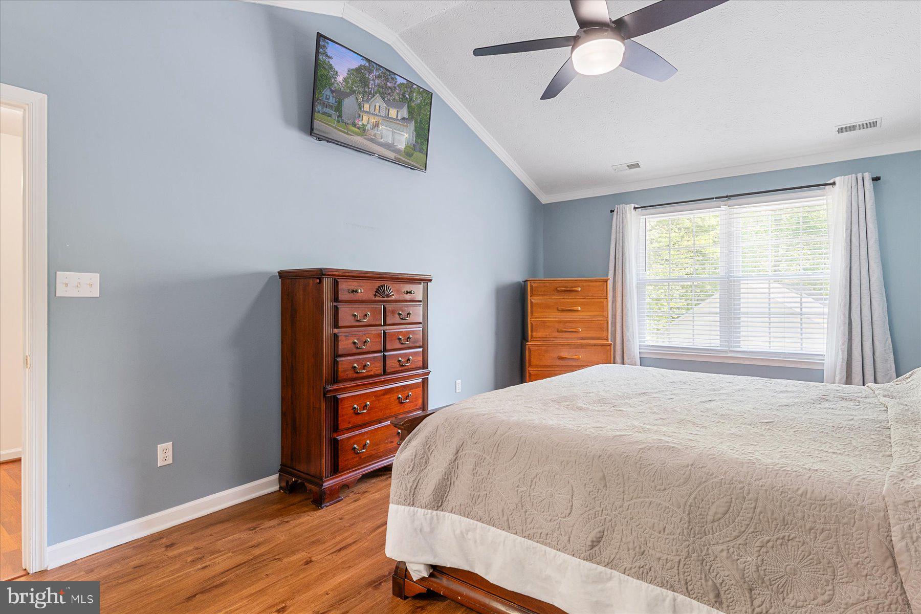 TIMBER LANE THE WOODS - Residential