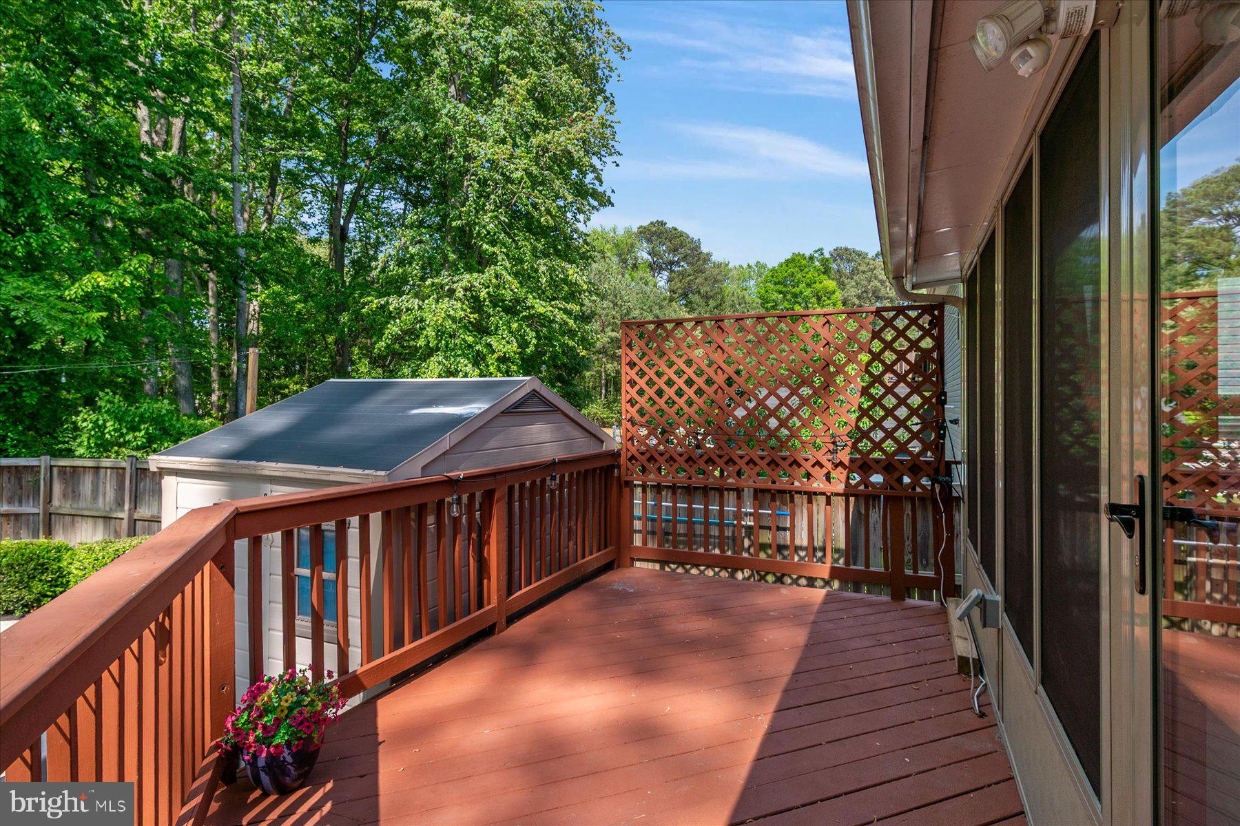 TIMBER LANE THE WOODS - Residential