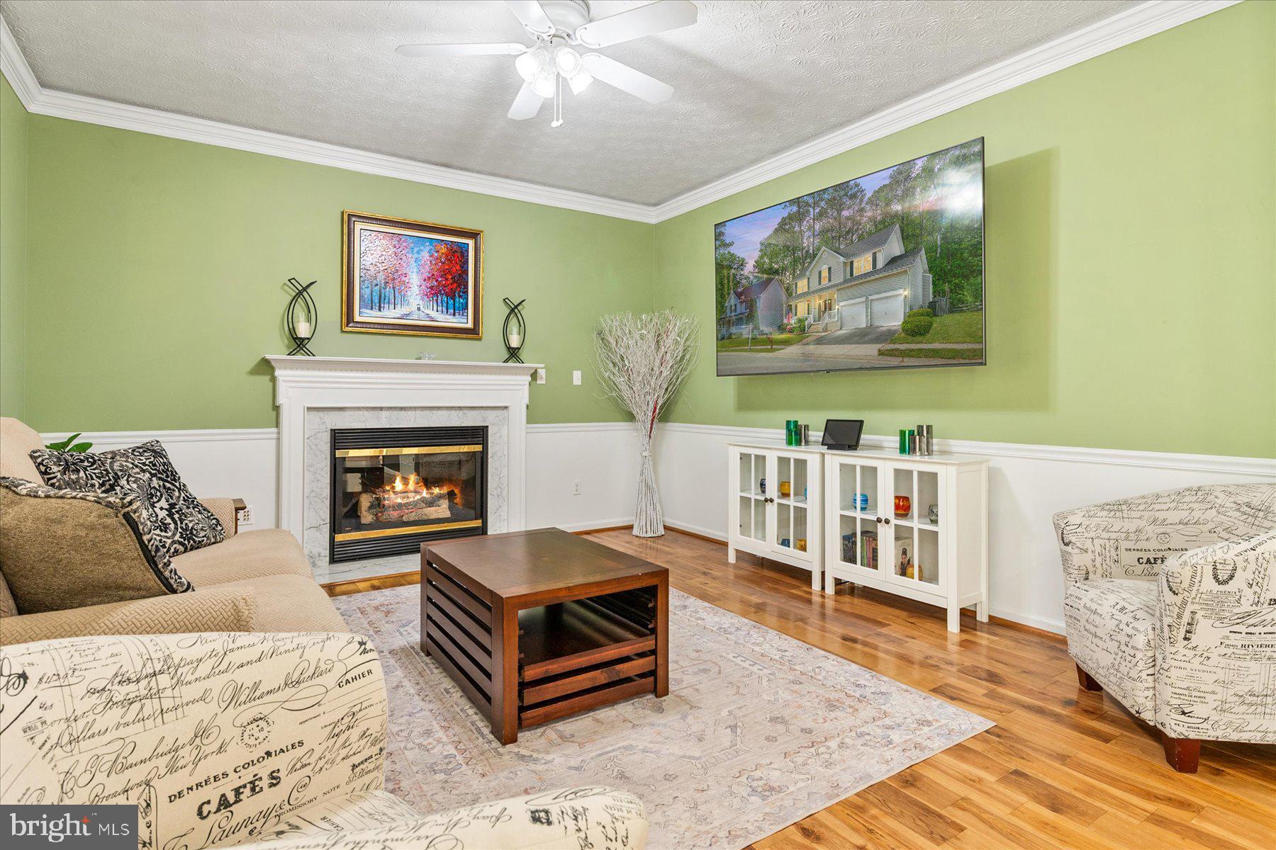 TIMBER LANE THE WOODS - Residential