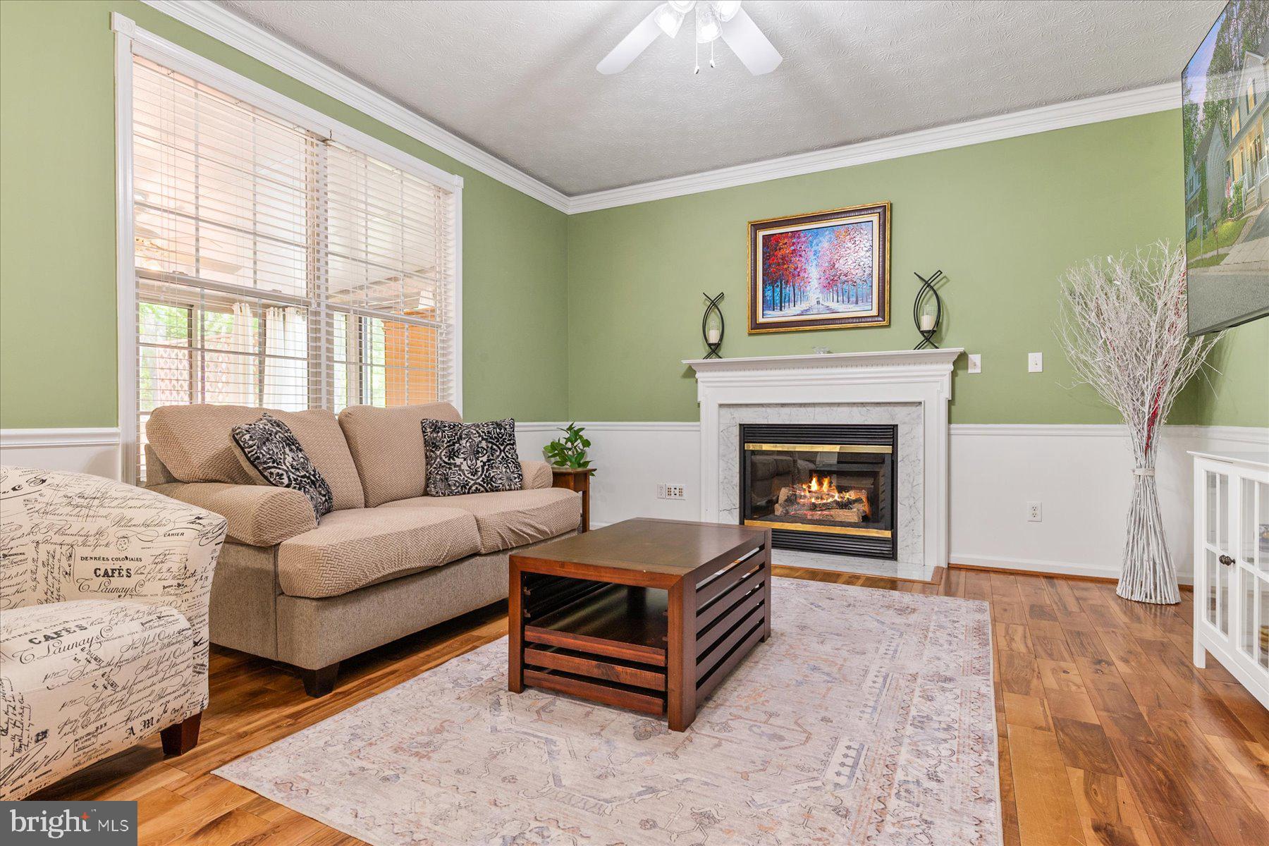 TIMBER LANE THE WOODS - Residential