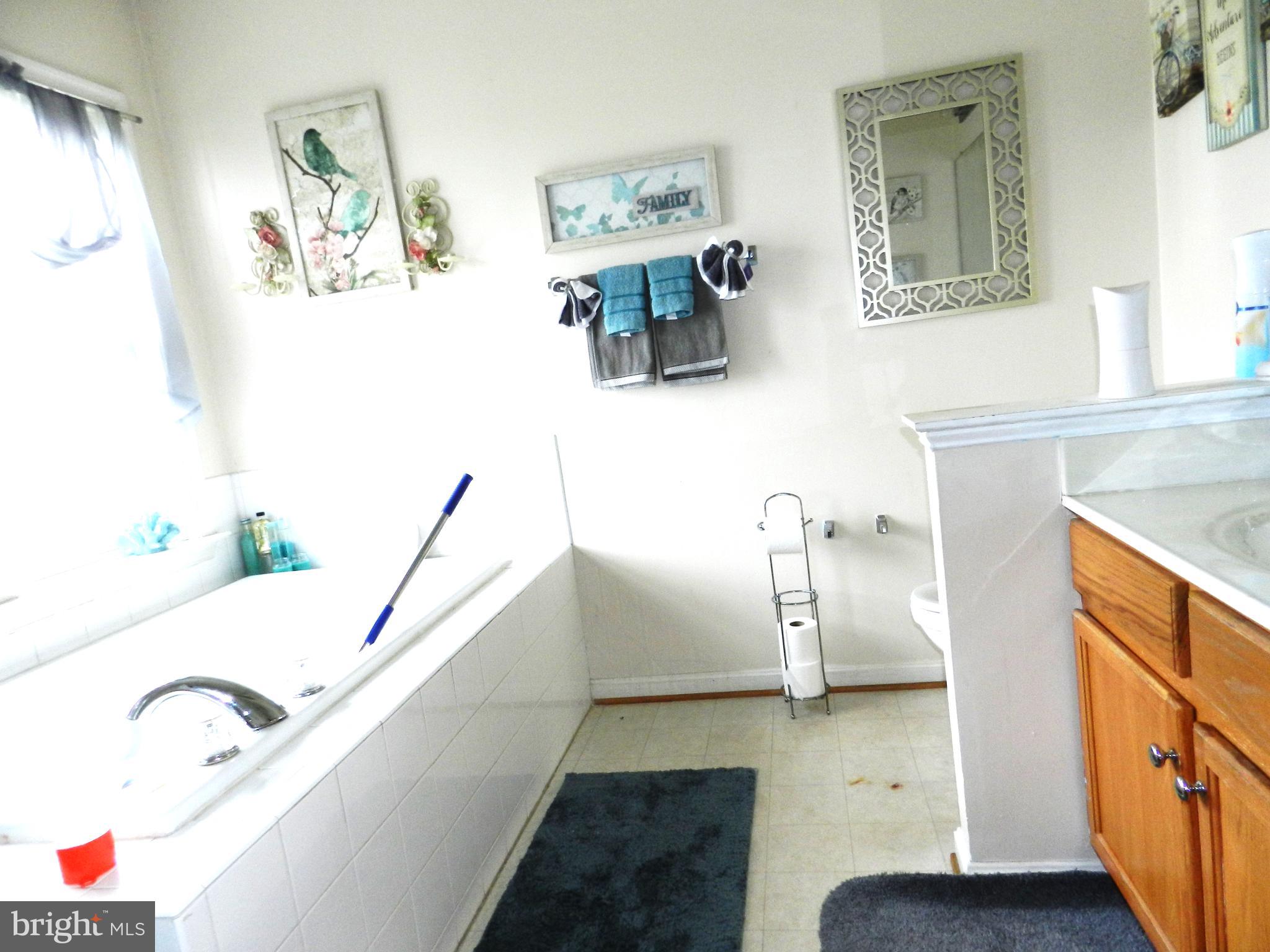 ORANGE ESTATES - Residential