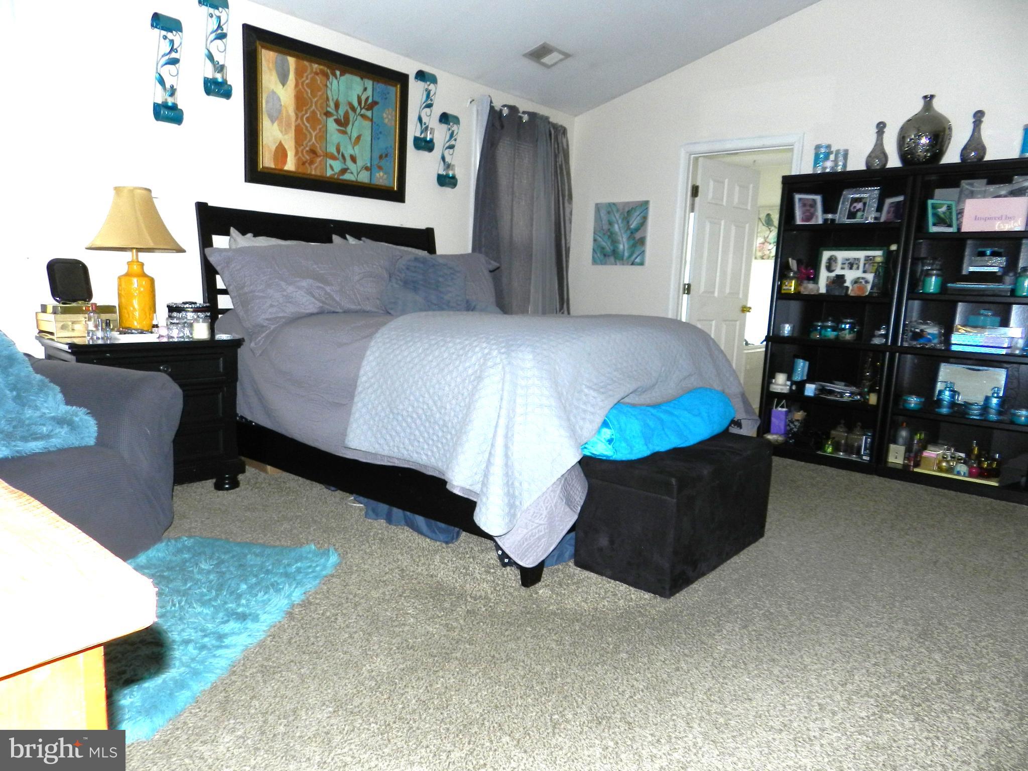 ORANGE ESTATES - Residential