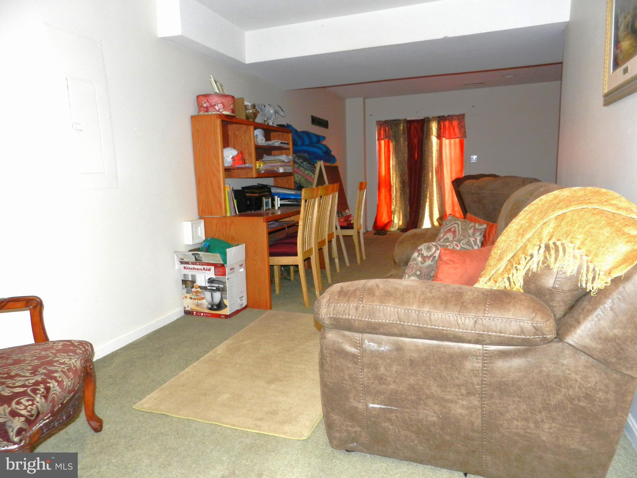 ORANGE ESTATES - Residential