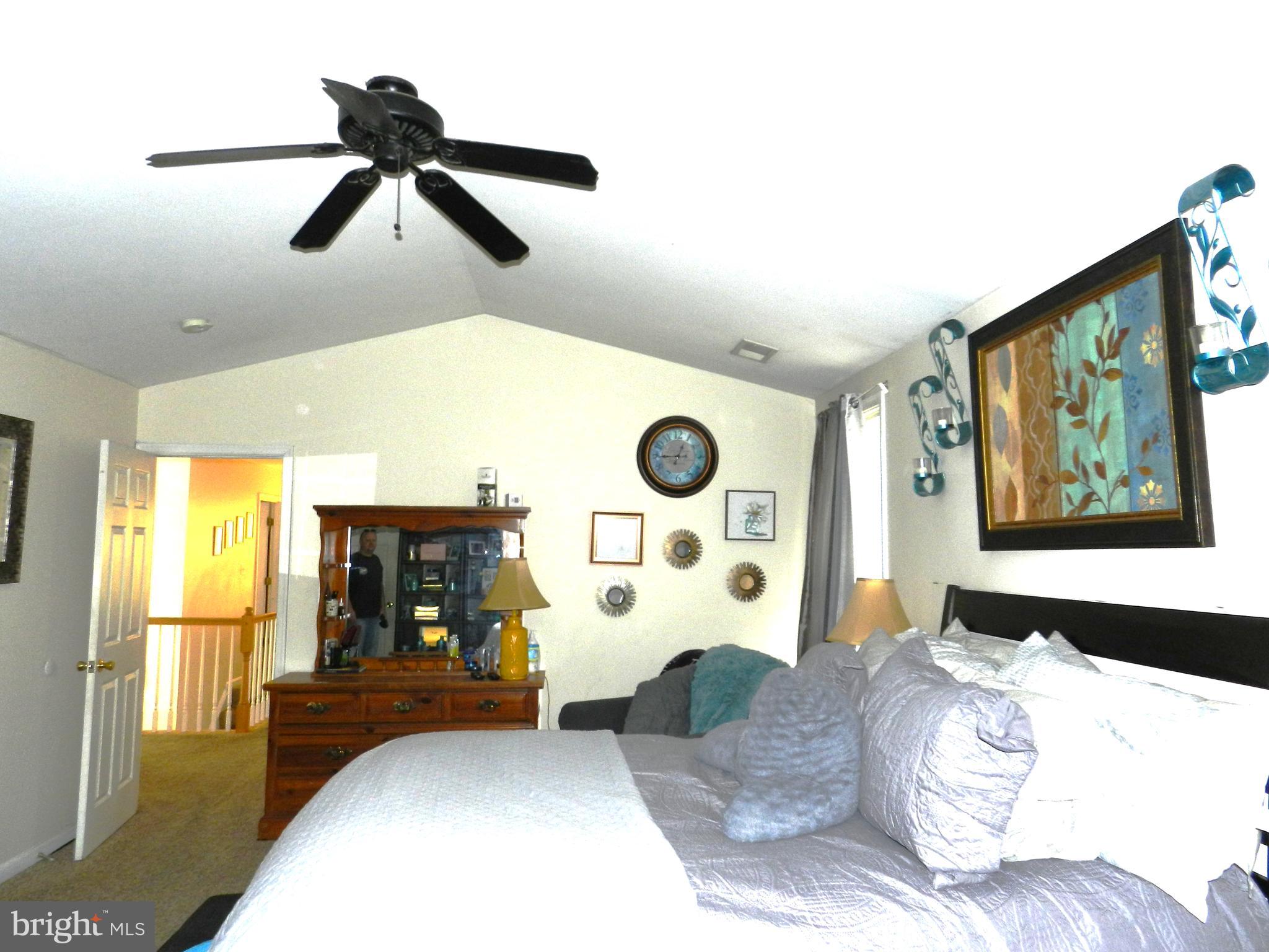 ORANGE ESTATES - Residential