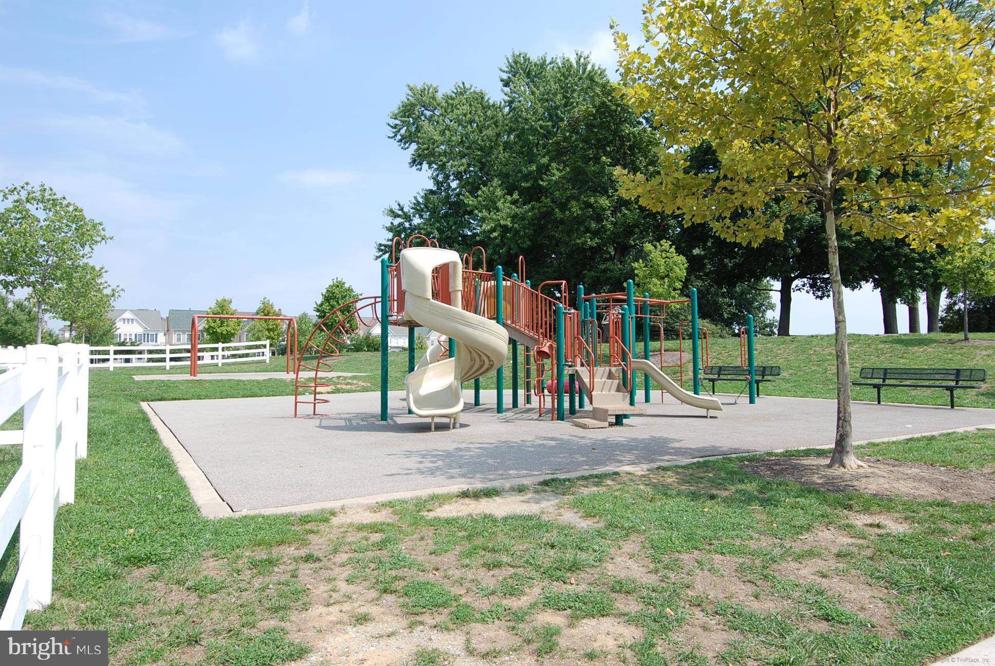 KING FARM VILLAGE CENTER - Residential