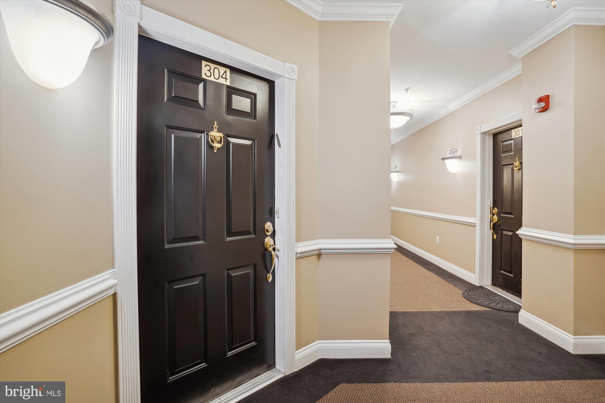 KING FARM VILLAGE CENTER - Residential