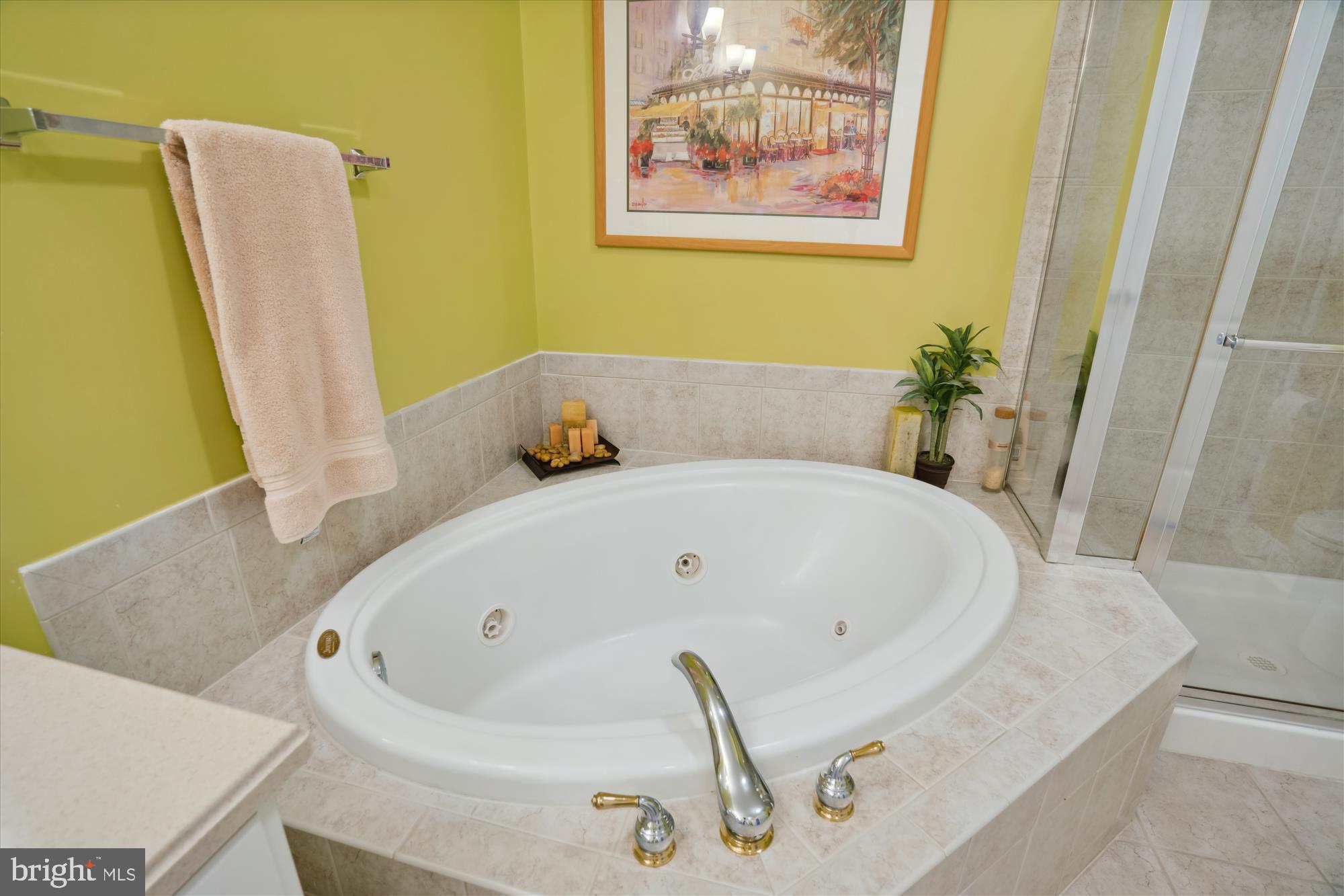 KING FARM VILLAGE CENTER - Residential