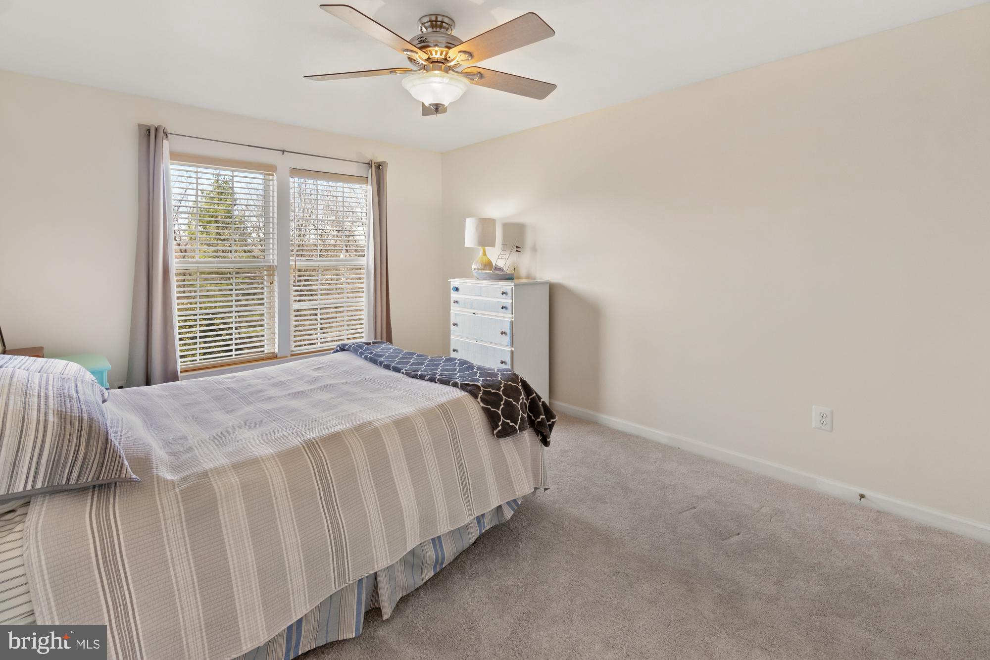 HUNTERS RUN - Residential