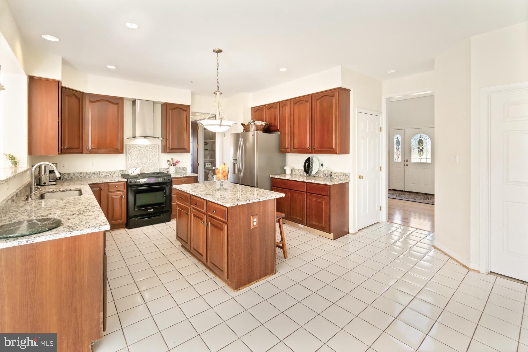 HUNTERS RUN - Residential