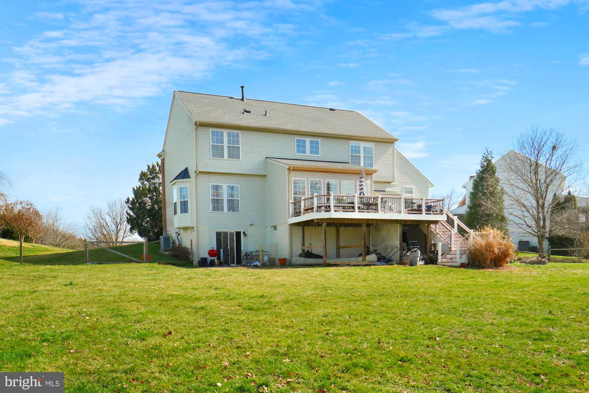 HUNTERS RUN - Residential