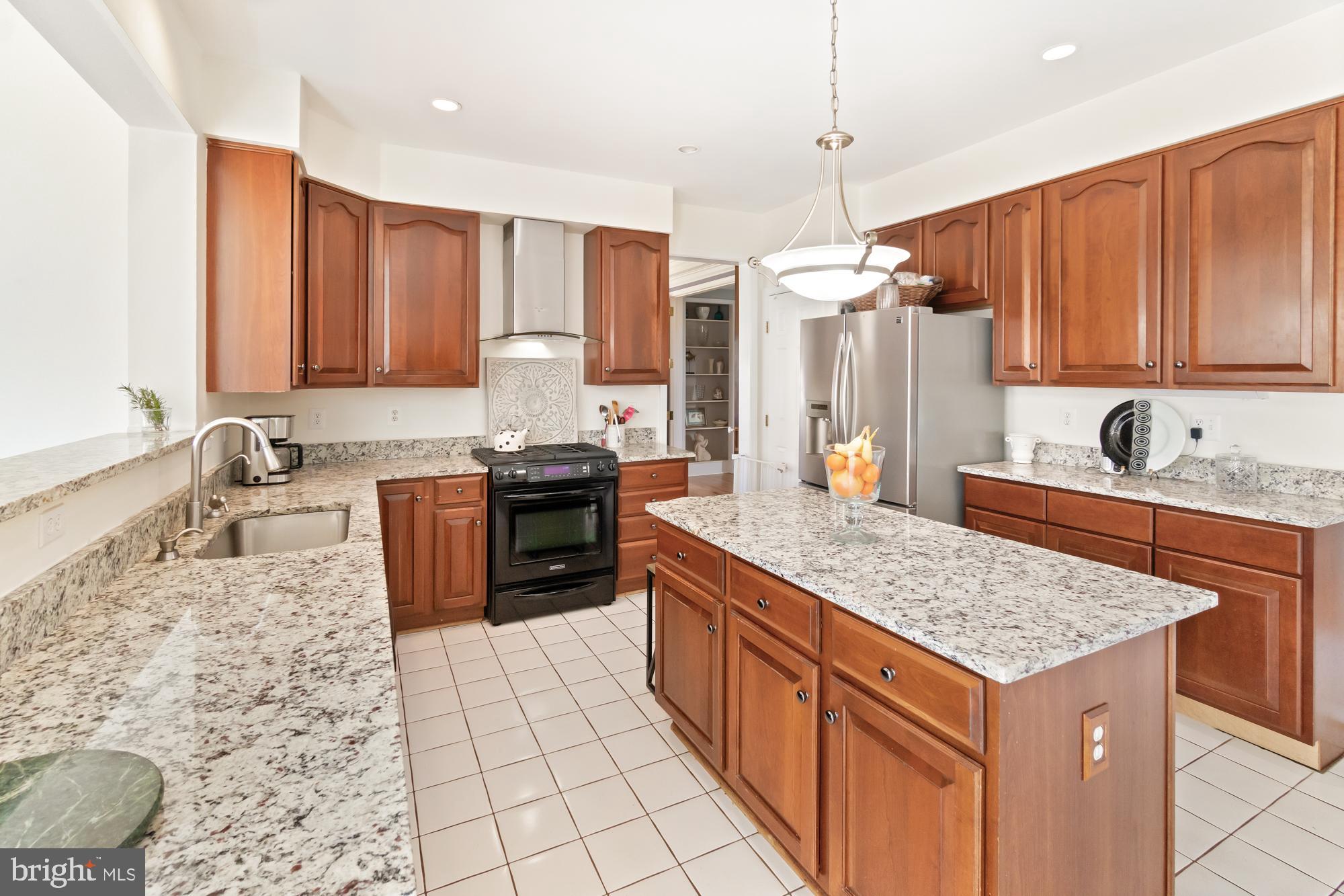 HUNTERS RUN - Residential