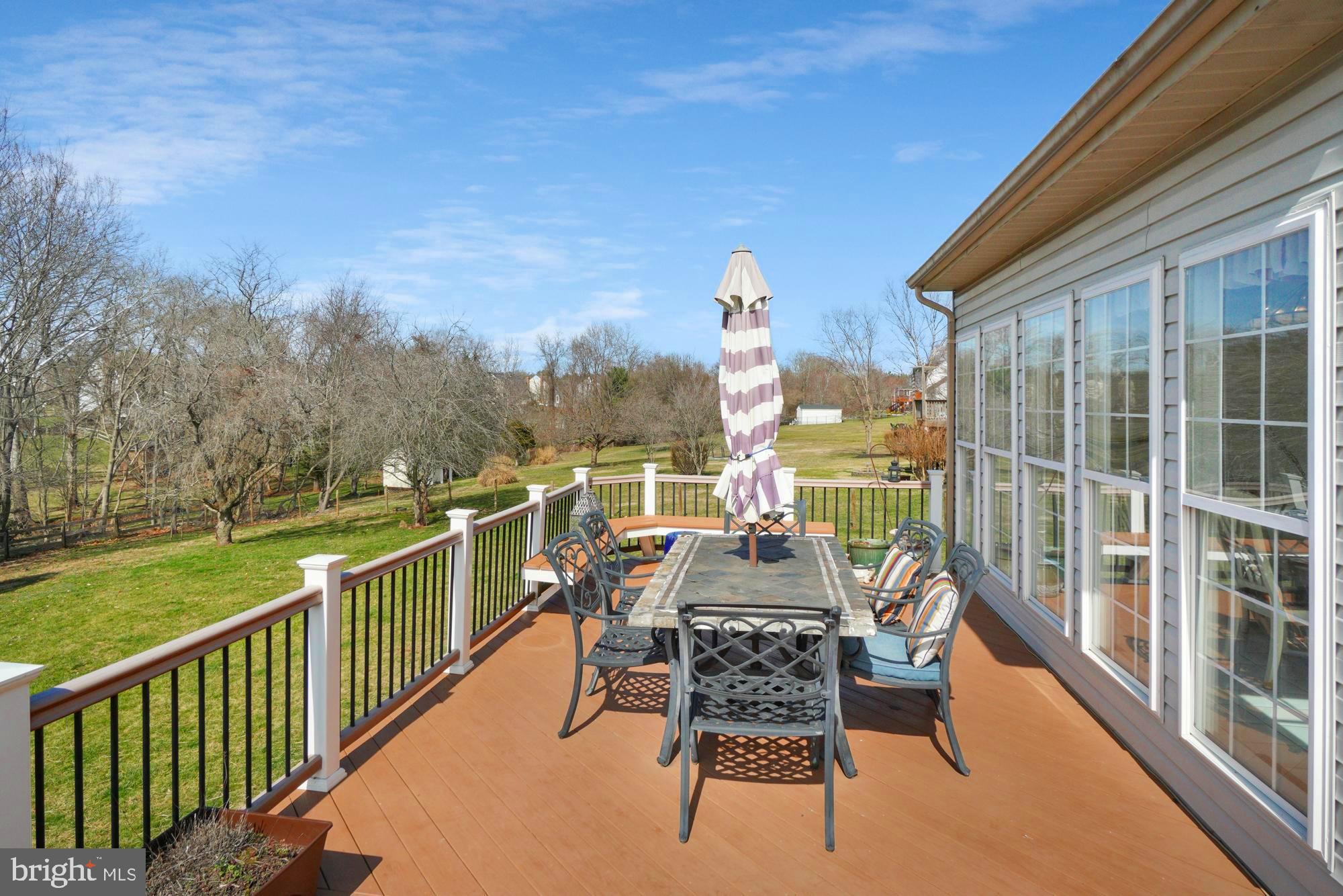 HUNTERS RUN - Residential