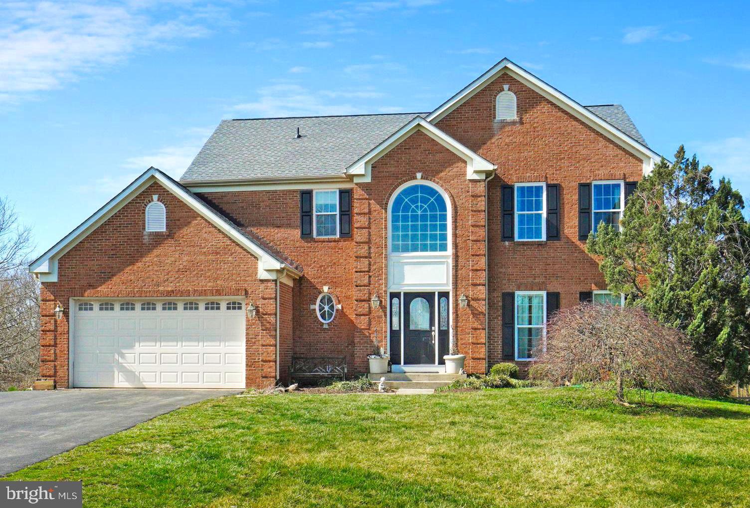 HUNTERS RUN - Residential