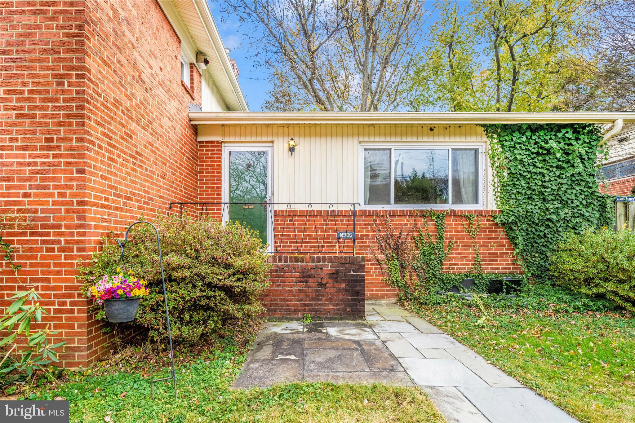 CHEVY CHASE - Residential Lease