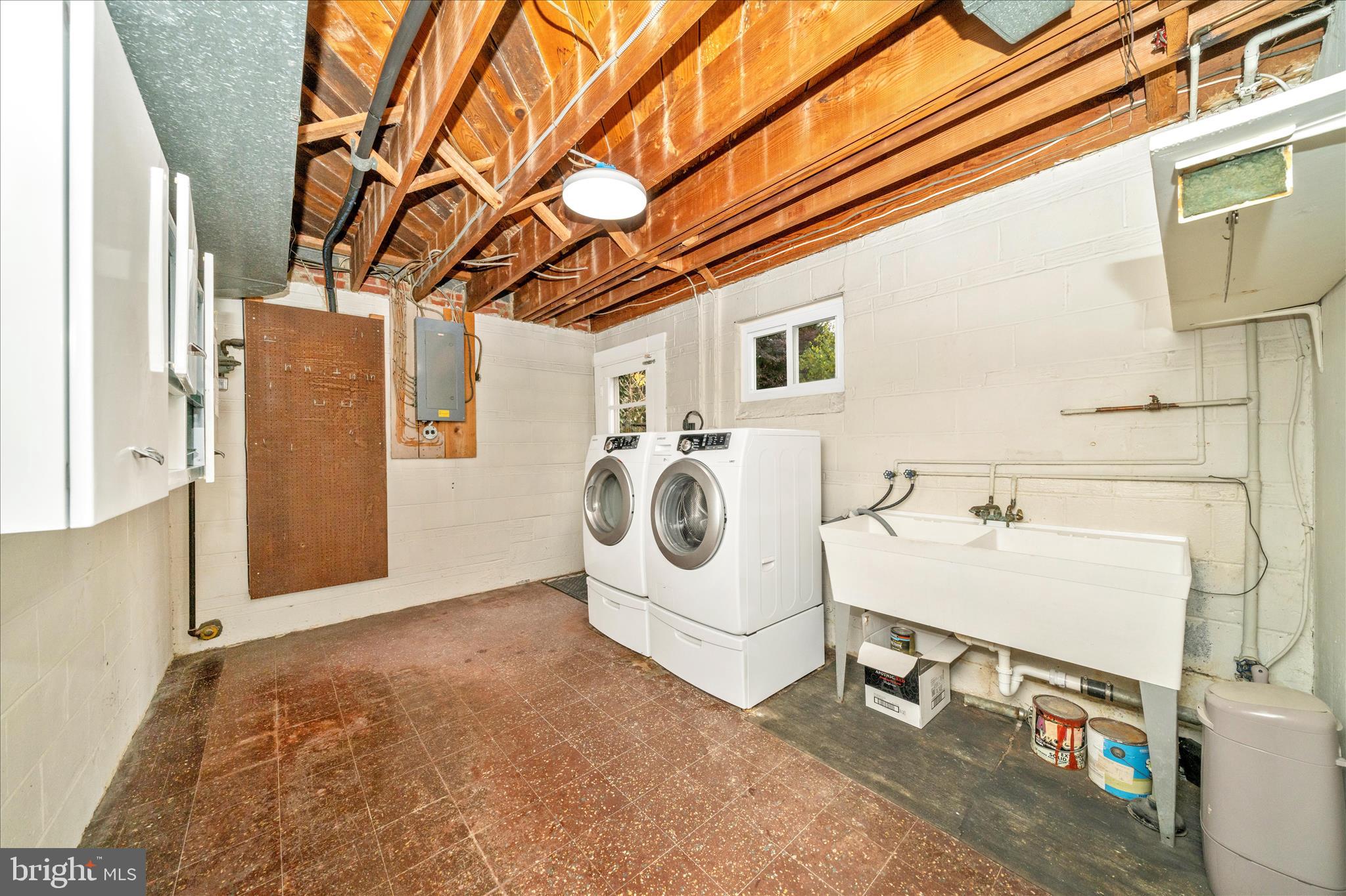 CHEVY CHASE - Residential Lease