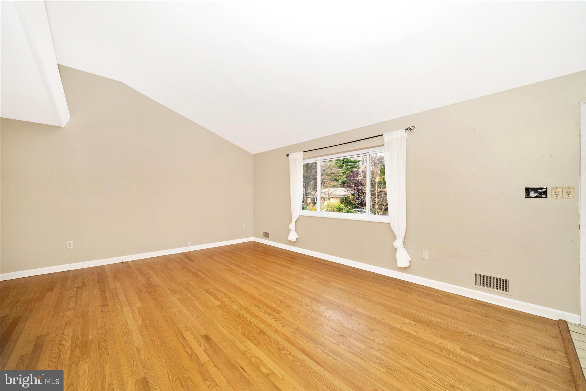 CHEVY CHASE - Residential Lease