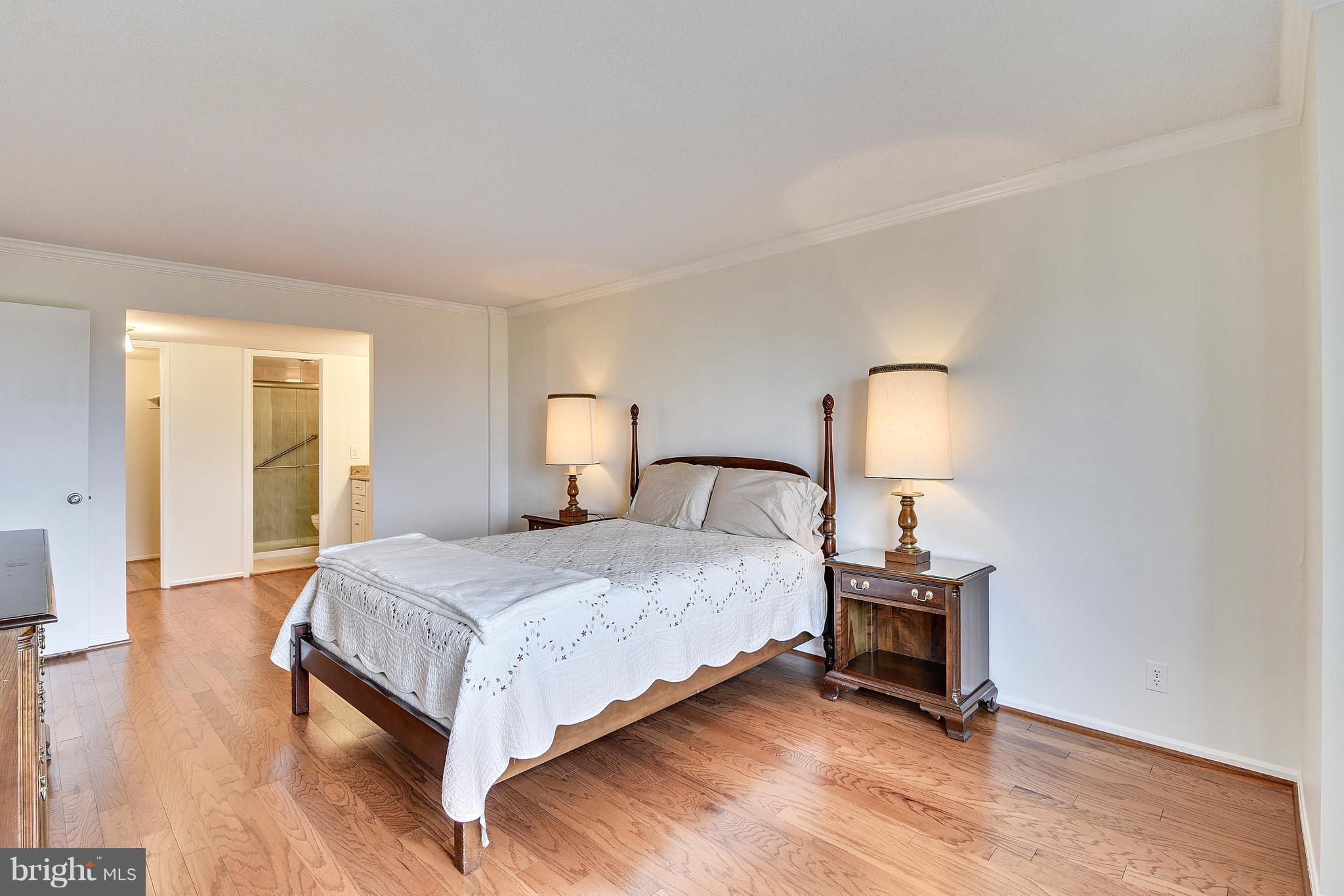 WATERGATE AT LANDMARK - Residential