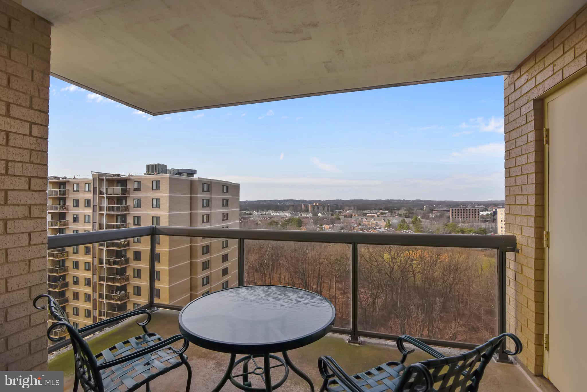 WATERGATE AT LANDMARK - Residential