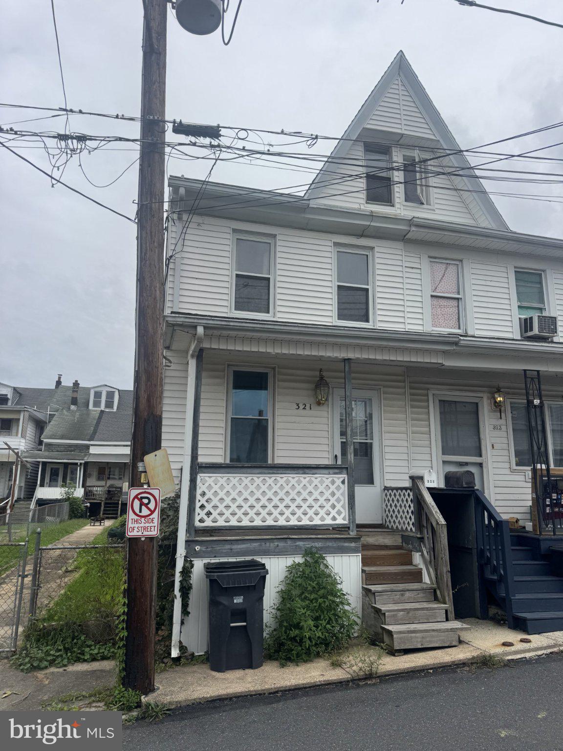 321 S GRAPE STREET