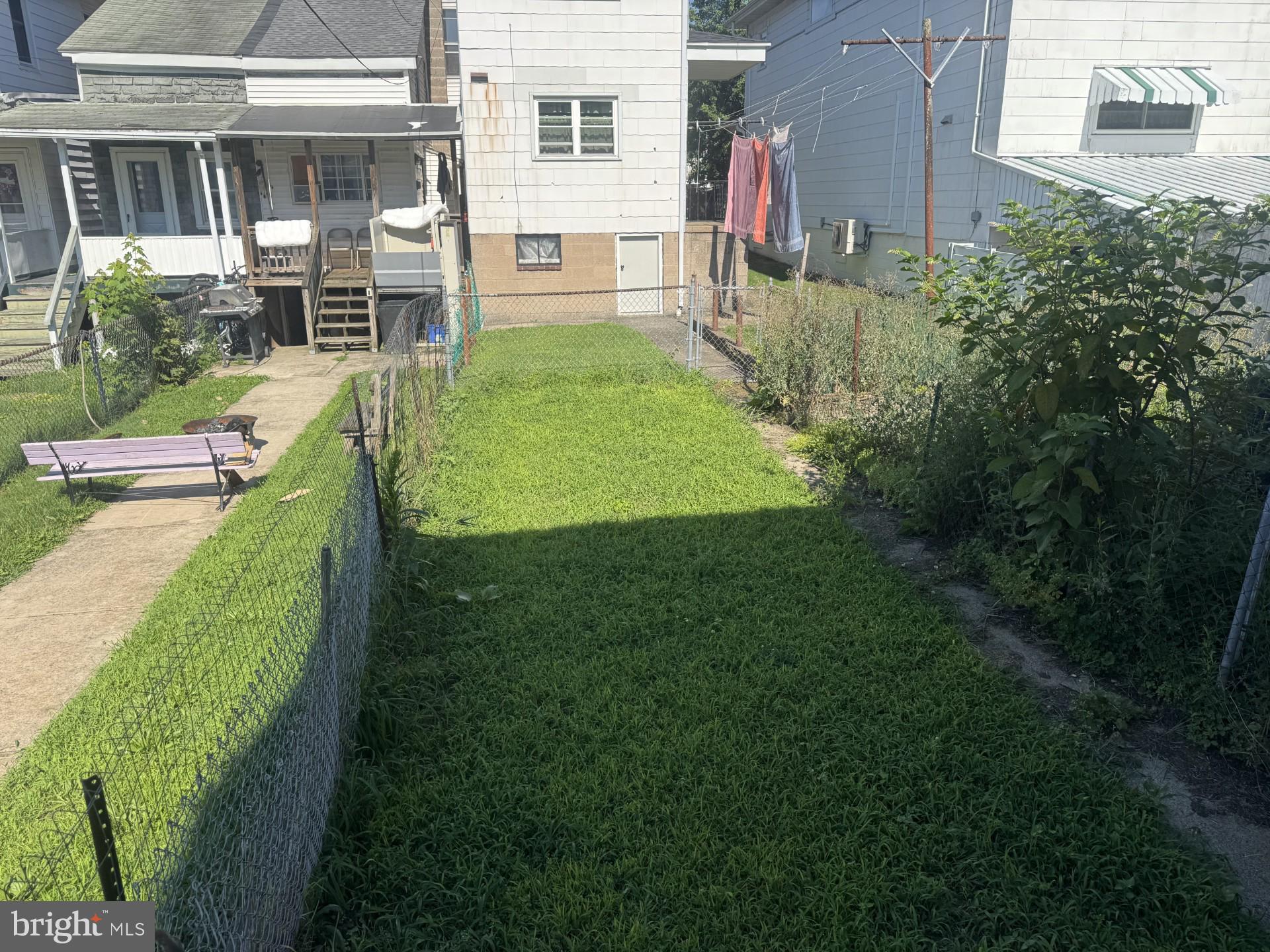 321 S GRAPE STREET
