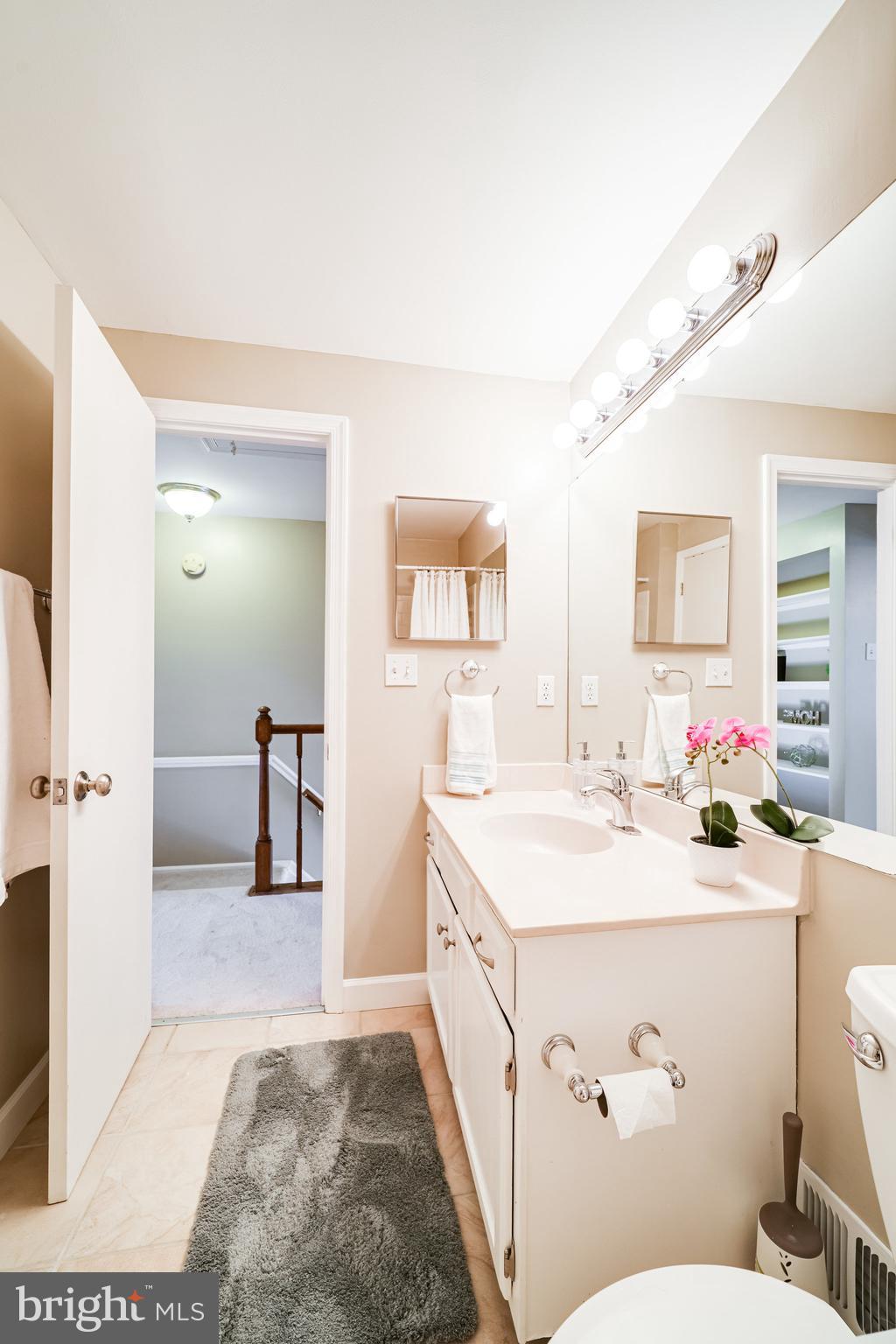 MANCHESTER LAKES - Residential