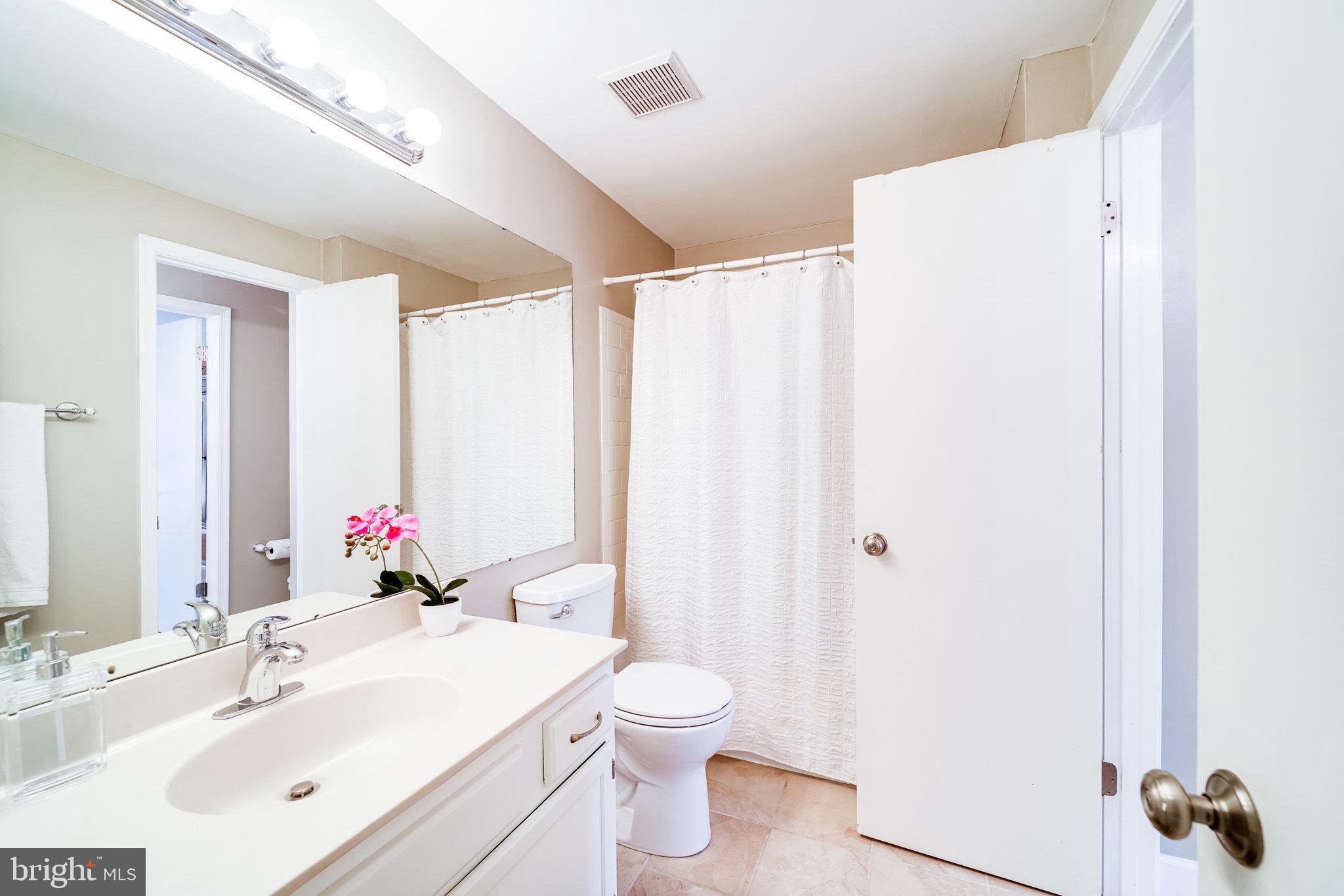 MANCHESTER LAKES - Residential