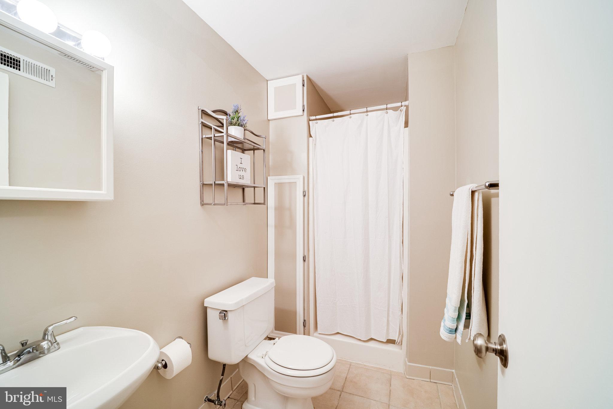 MANCHESTER LAKES - Residential