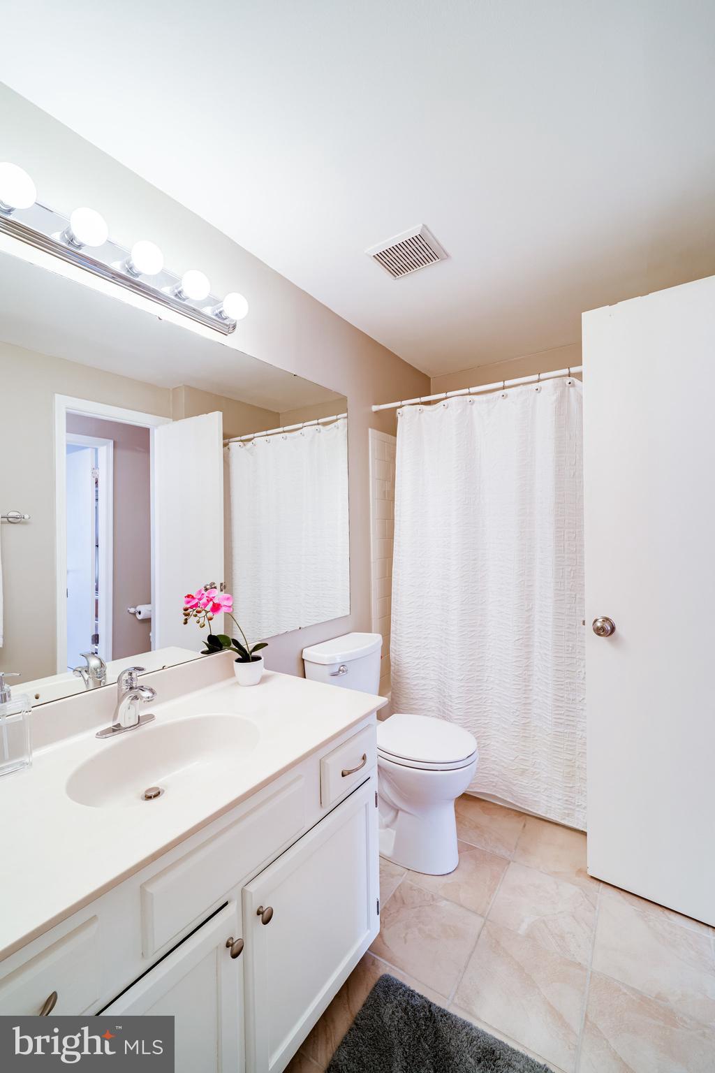 MANCHESTER LAKES - Residential