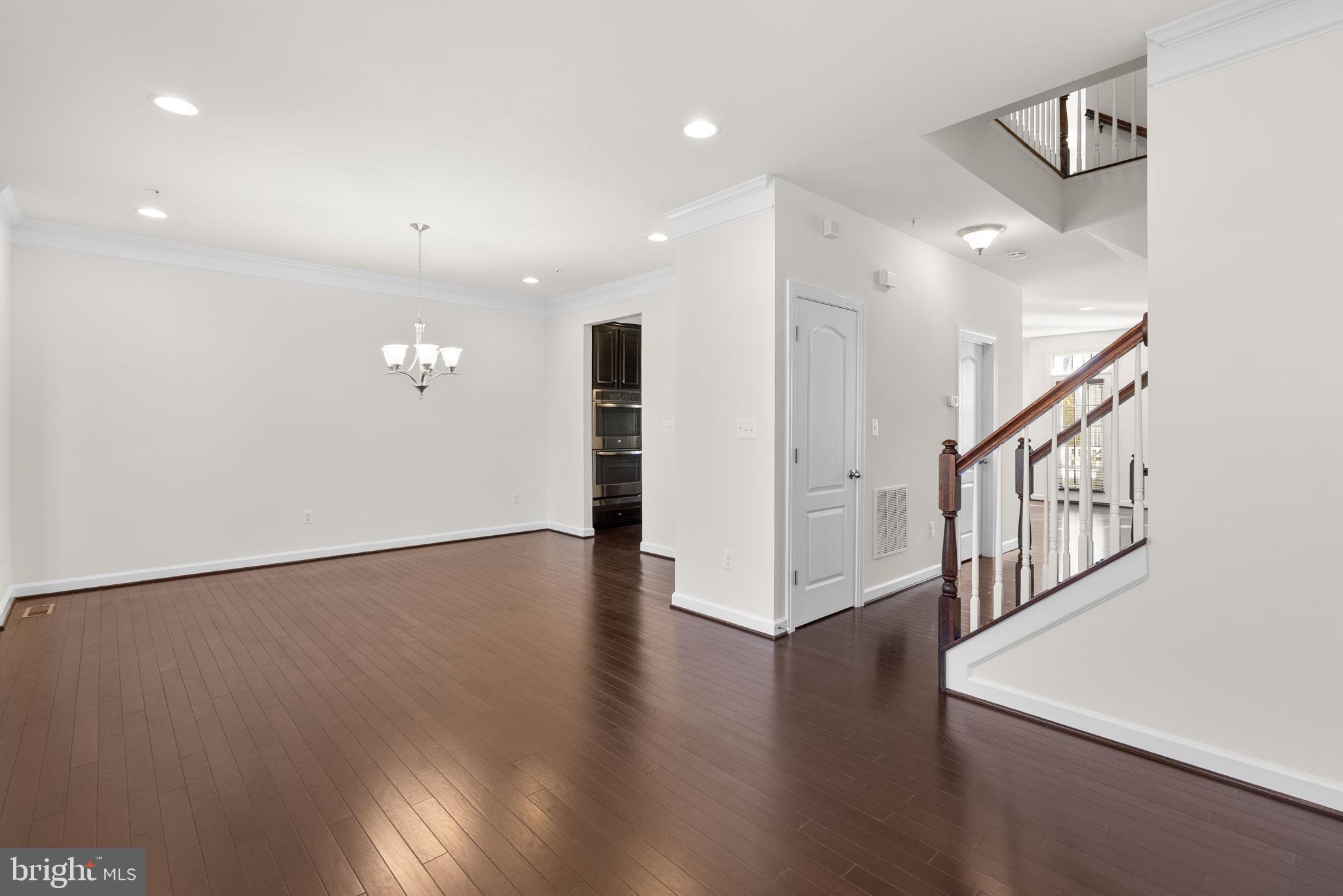 QUINCE ORCHARD PARK - Residential